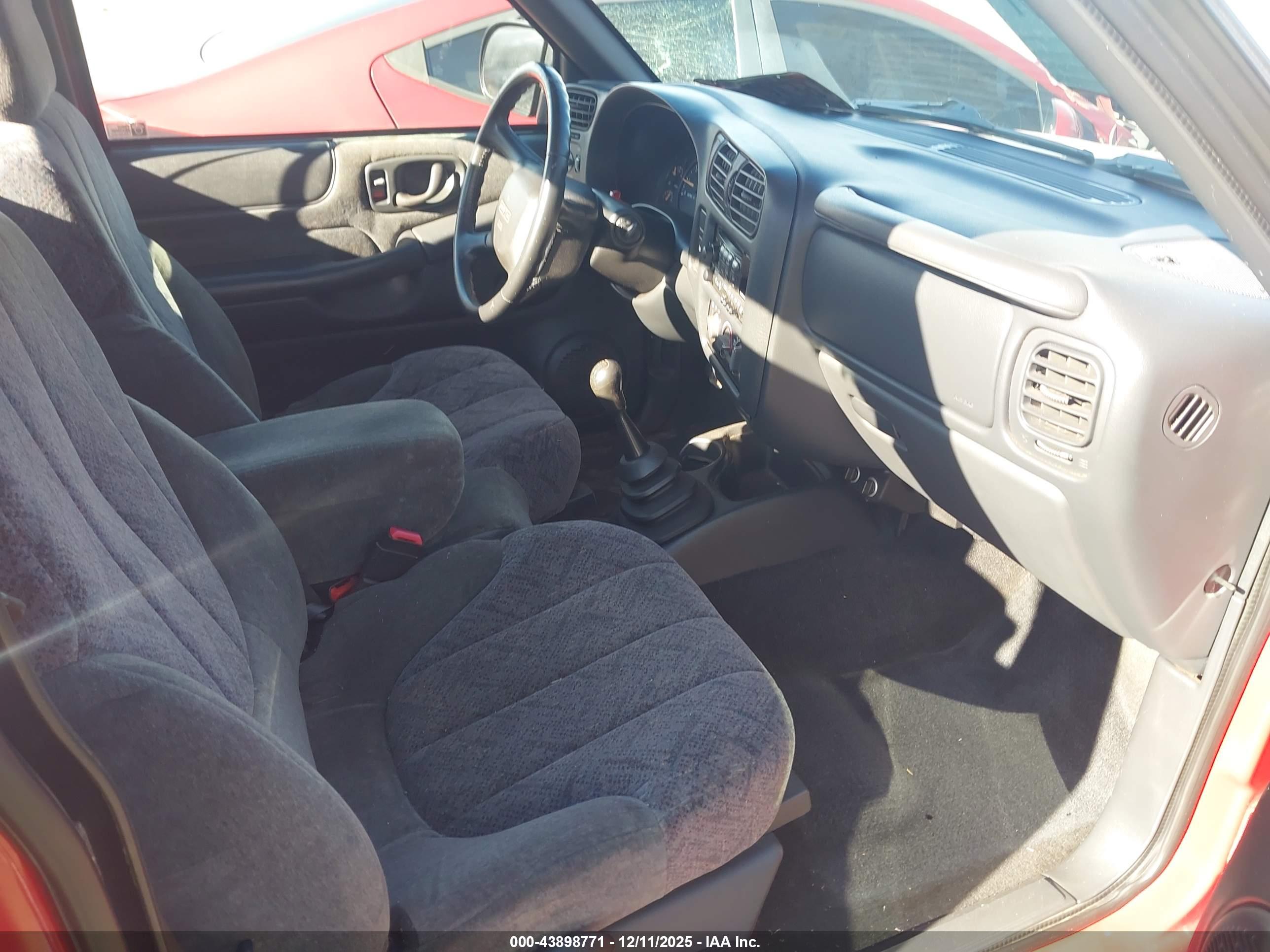 GMC SONOMA image 5