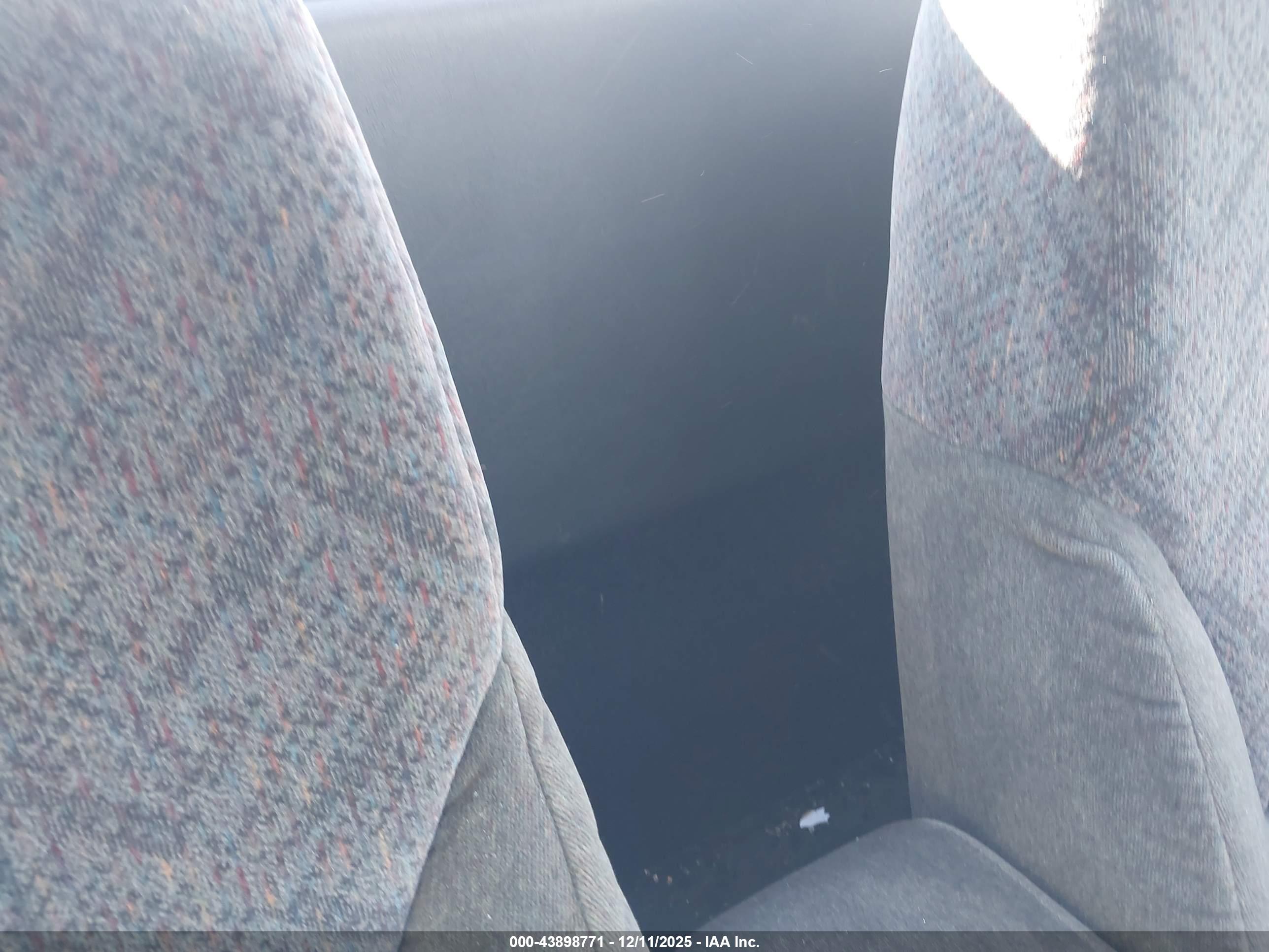 GMC SONOMA image 8