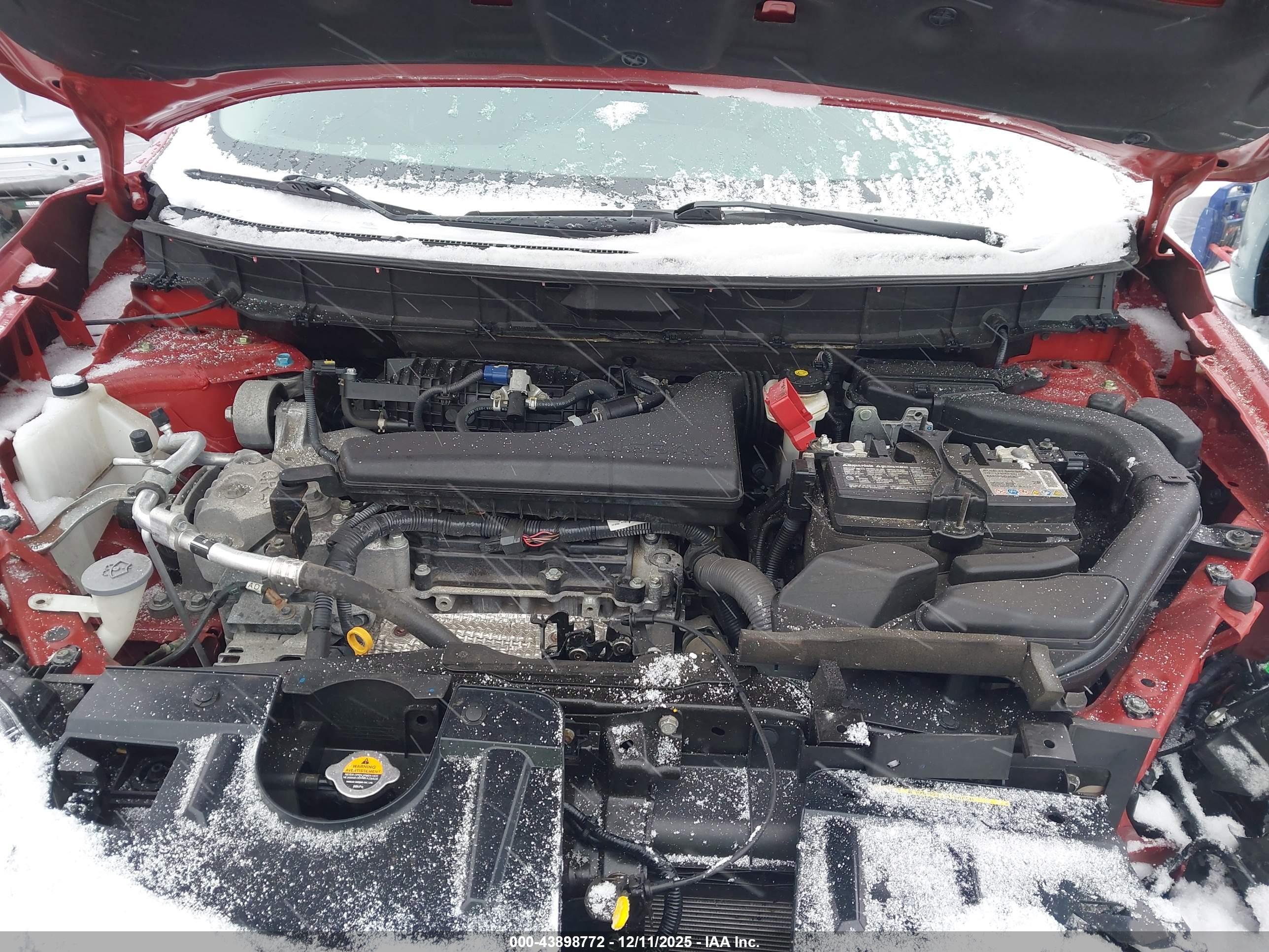 NISSAN ROGUE image 10
