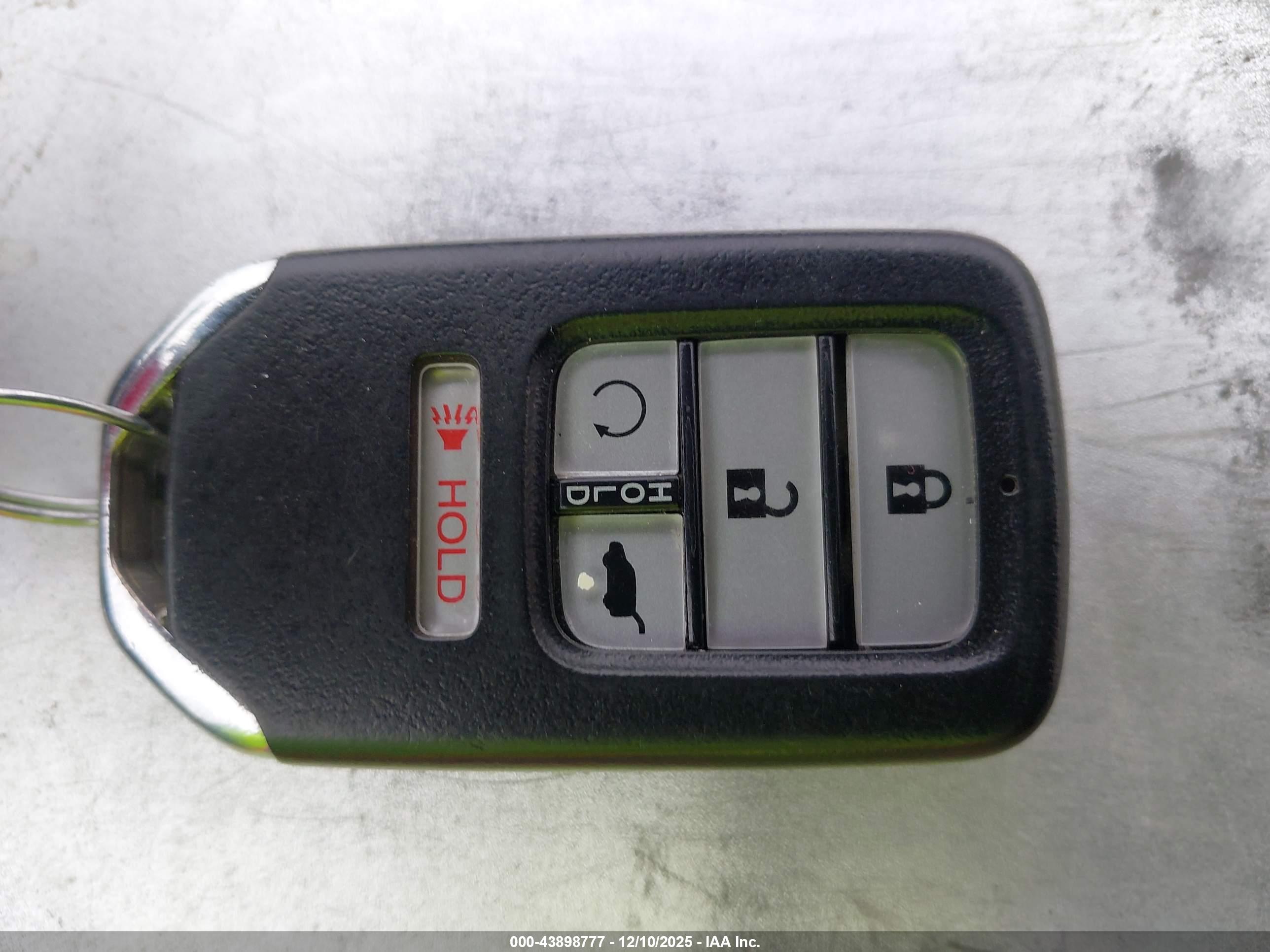 HONDA CR-V image 11