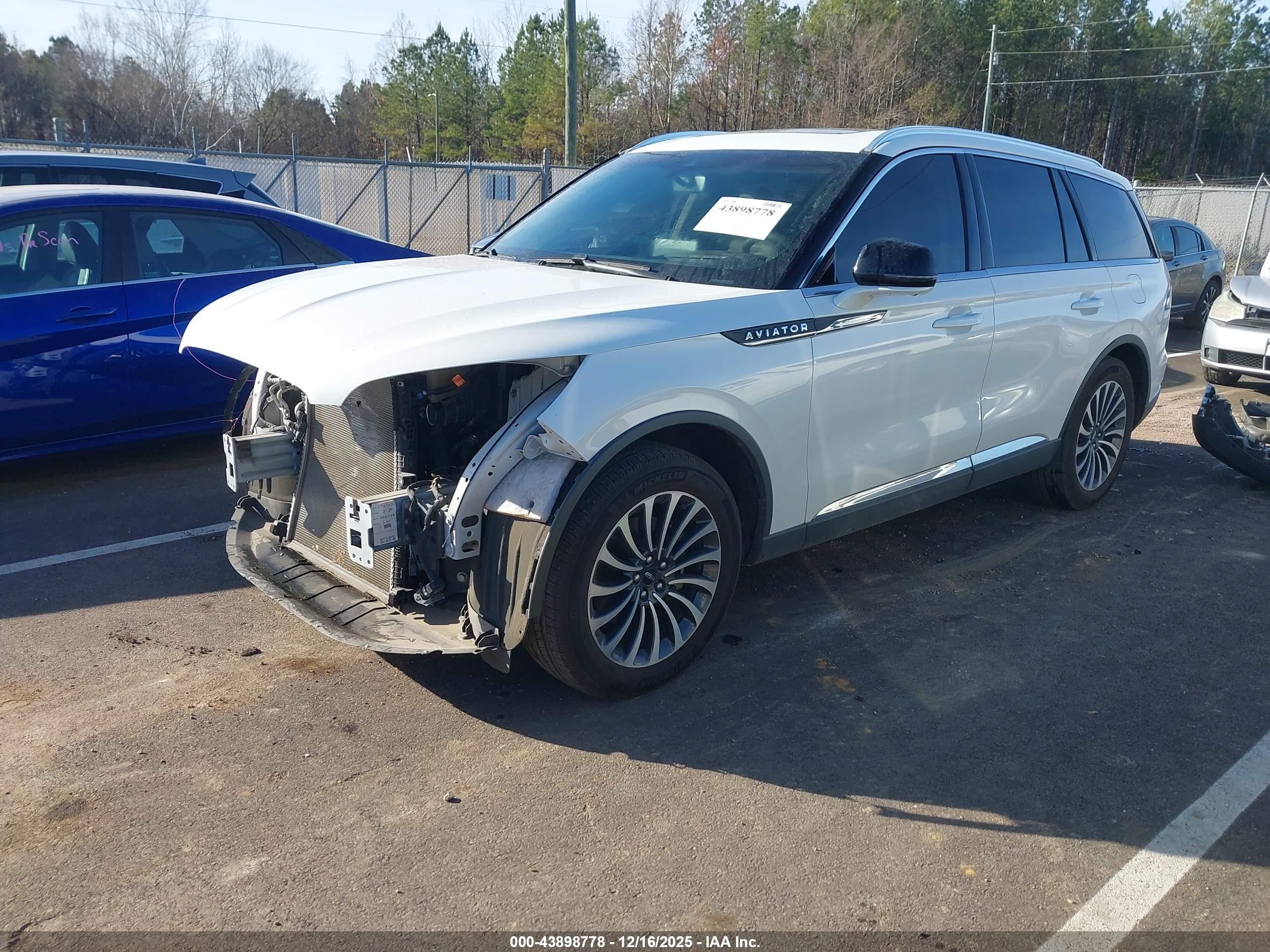 LINCOLN AVIATOR image 2