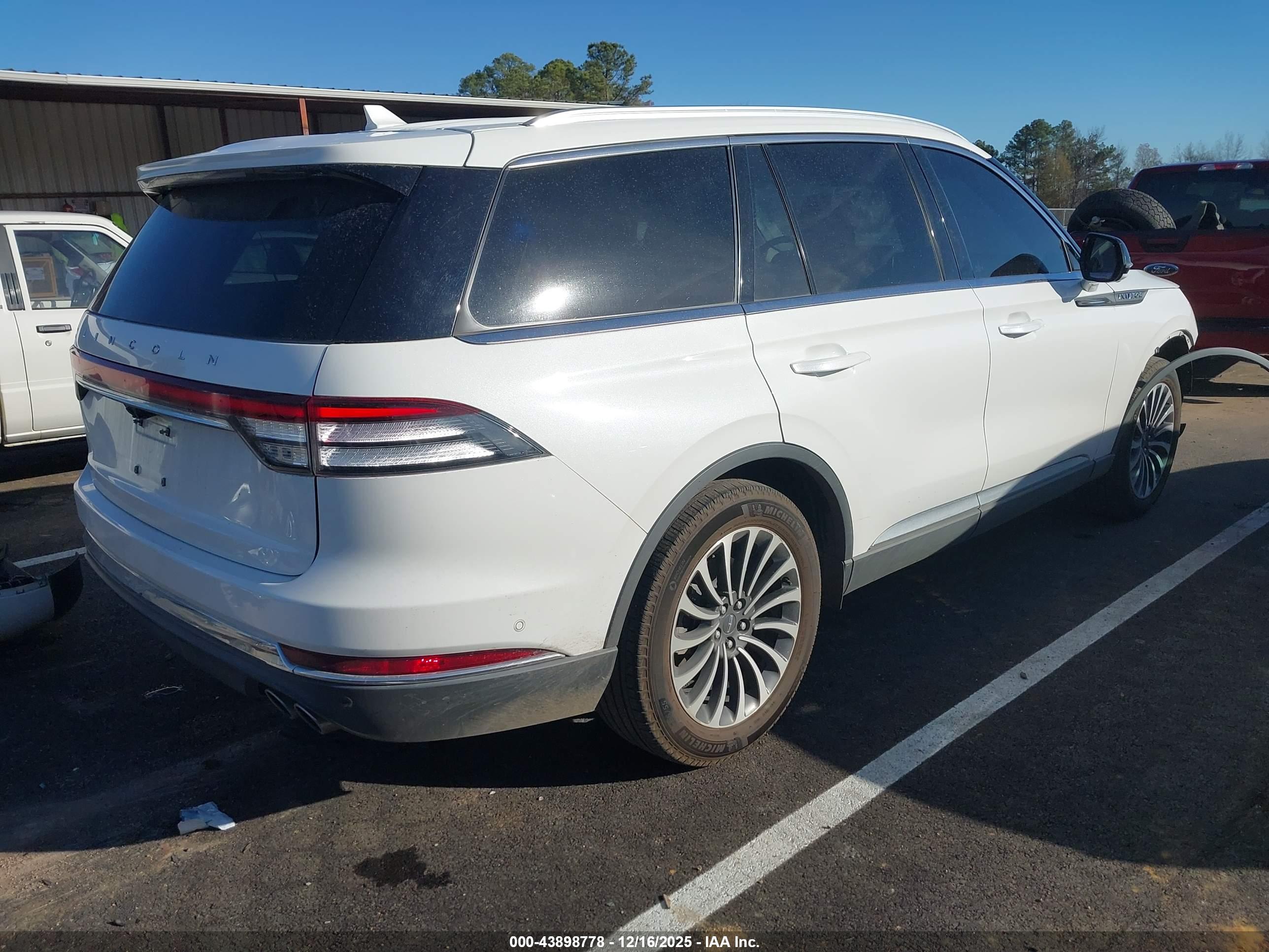 LINCOLN AVIATOR image 4