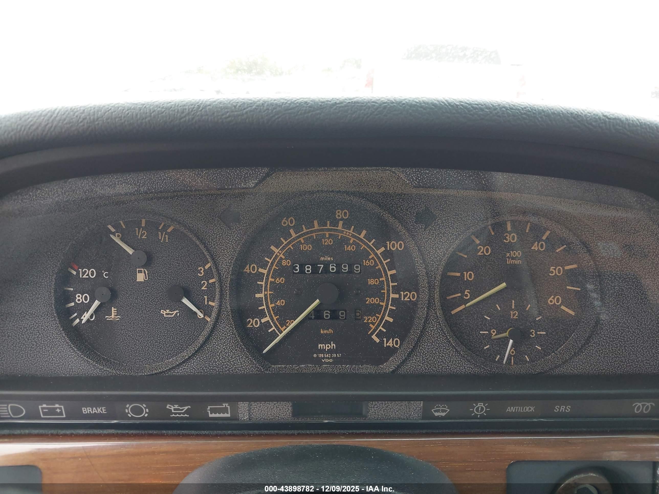 MERCEDES-BENZ 300 image 7