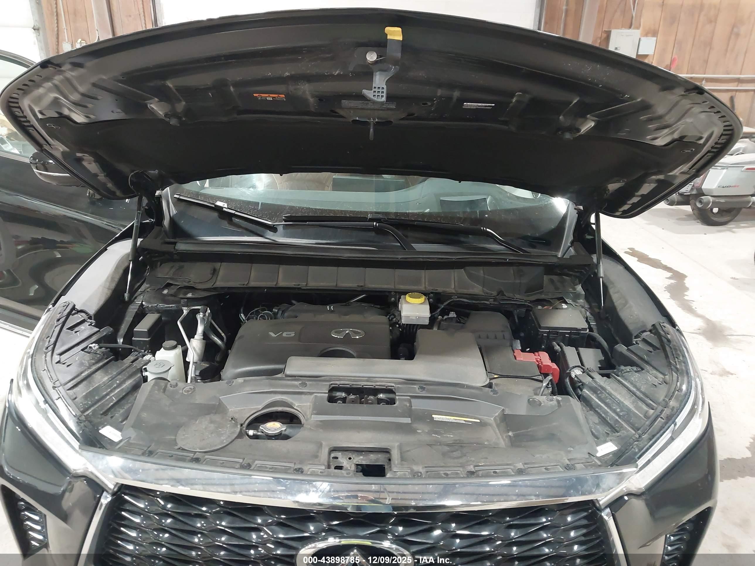 INFINITI QX60 image 10