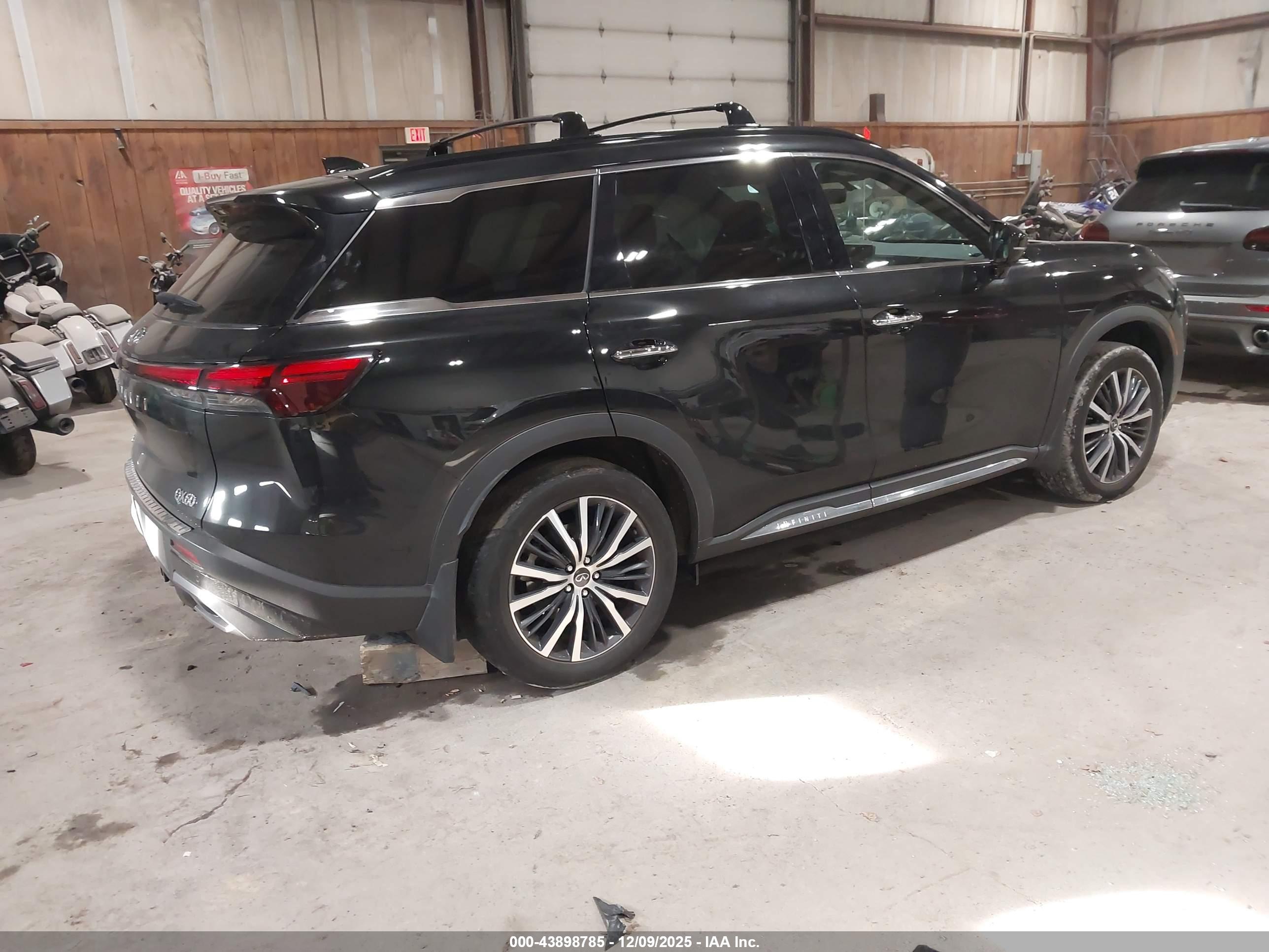 INFINITI QX60 image 4