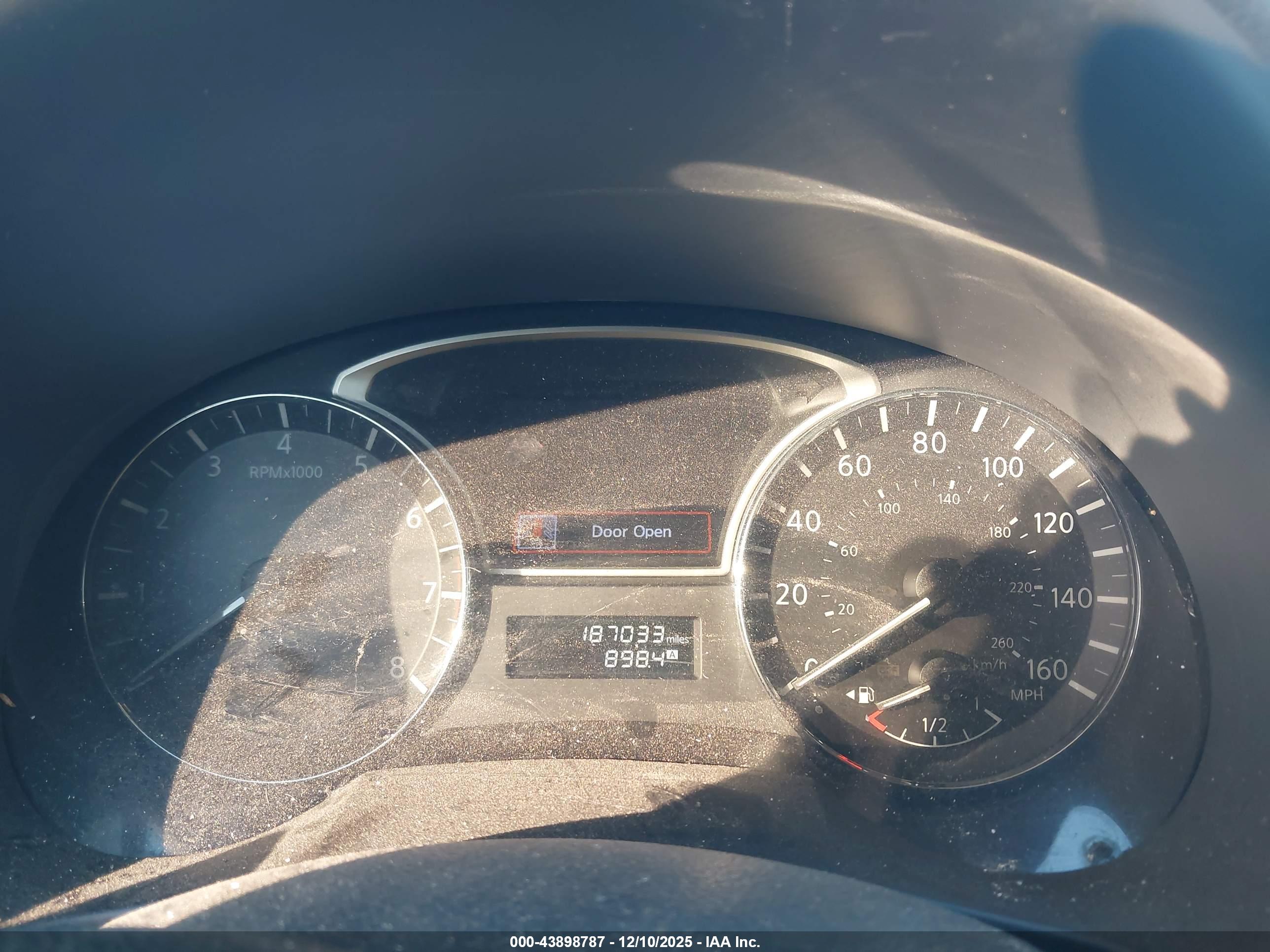 NISSAN ALTIMA image 7