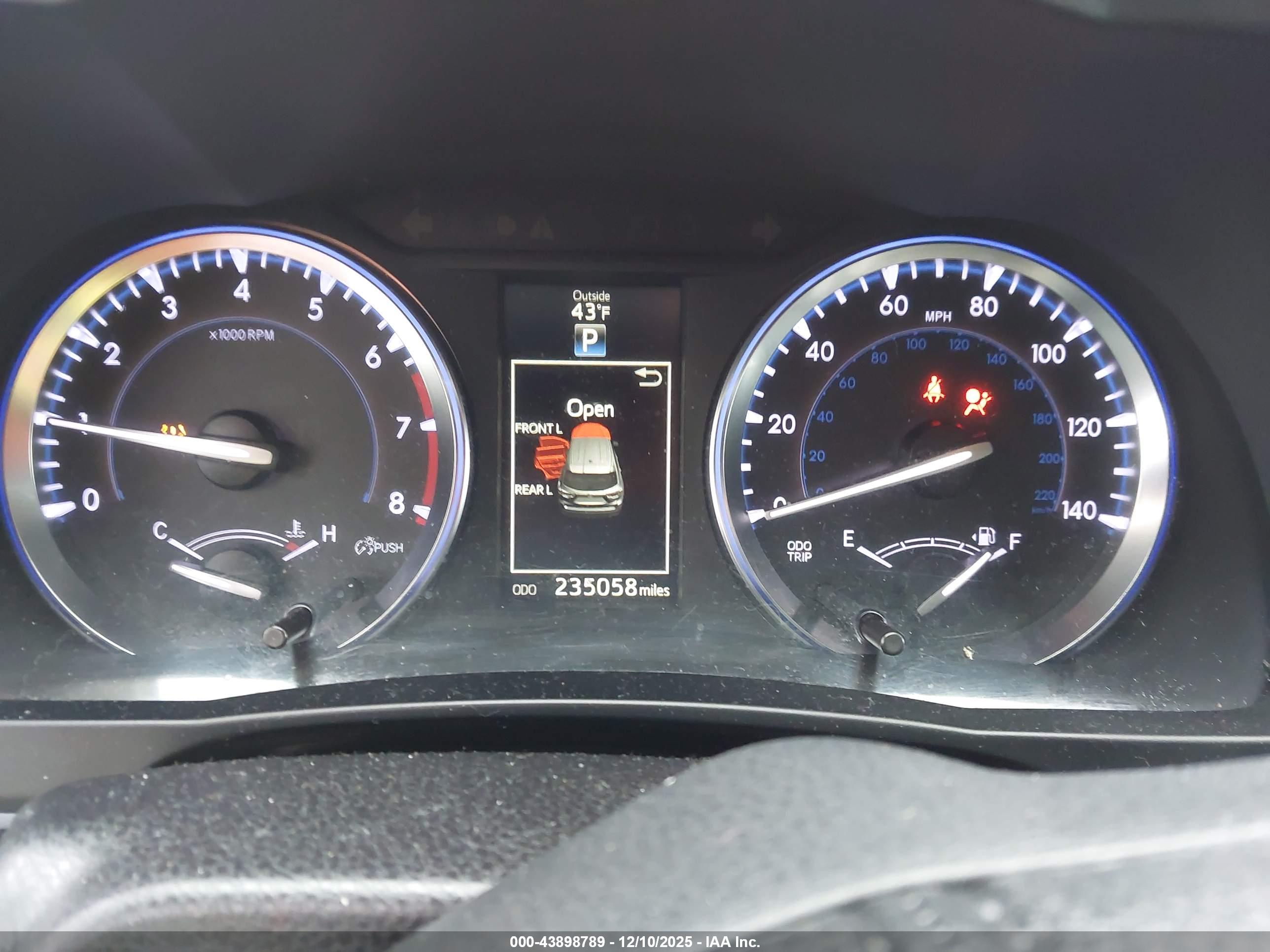 TOYOTA HIGHLANDER image 7
