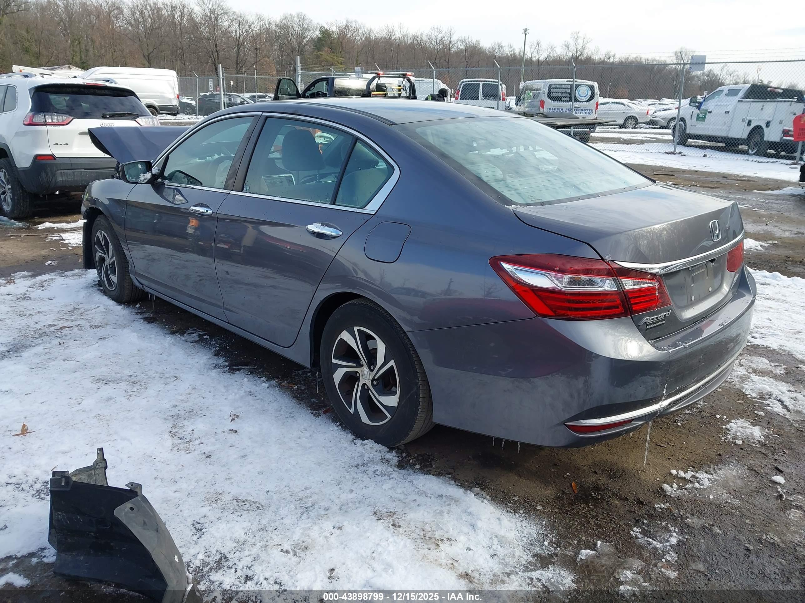 HONDA ACCORD image 3