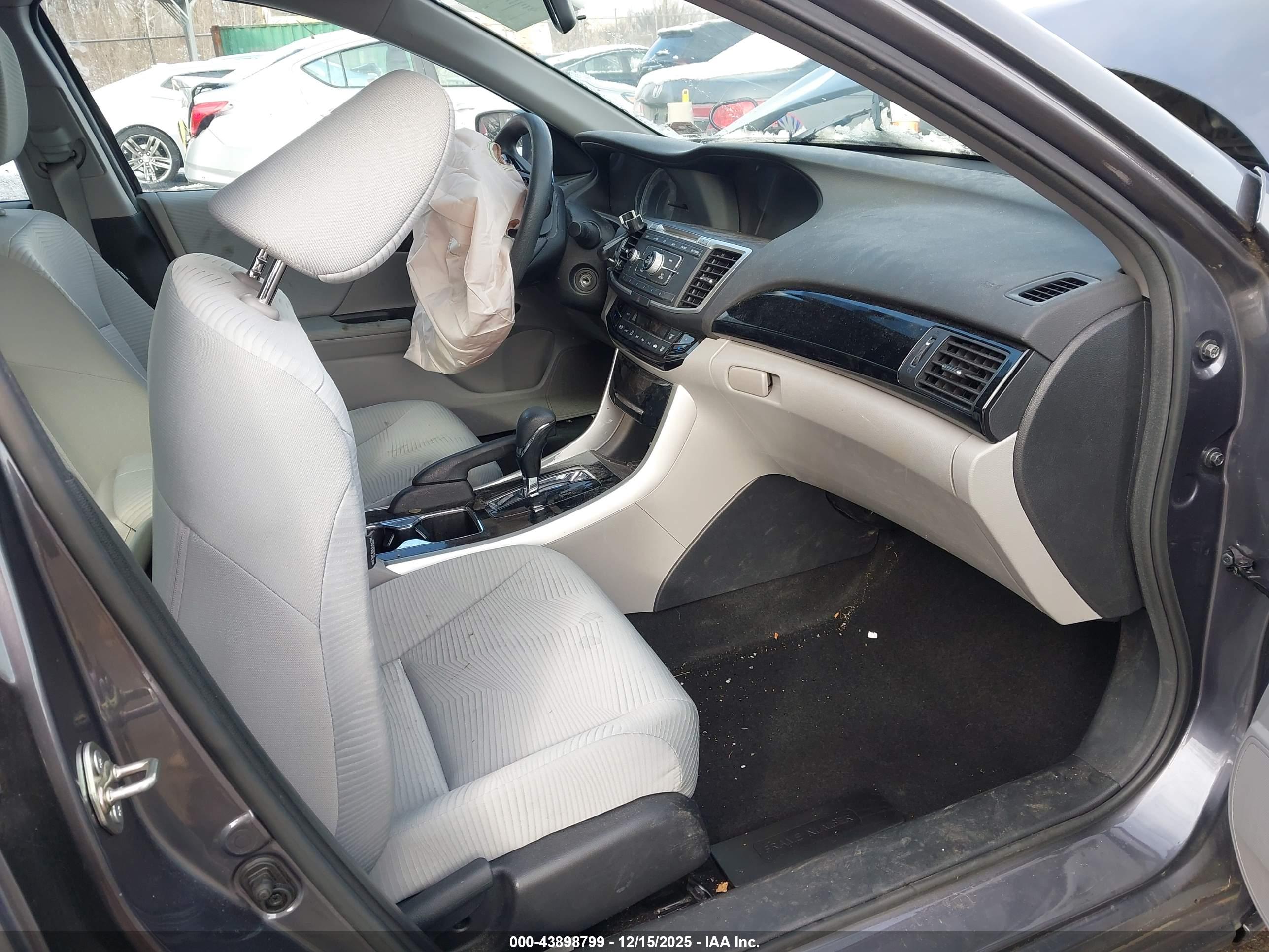 HONDA ACCORD image 5