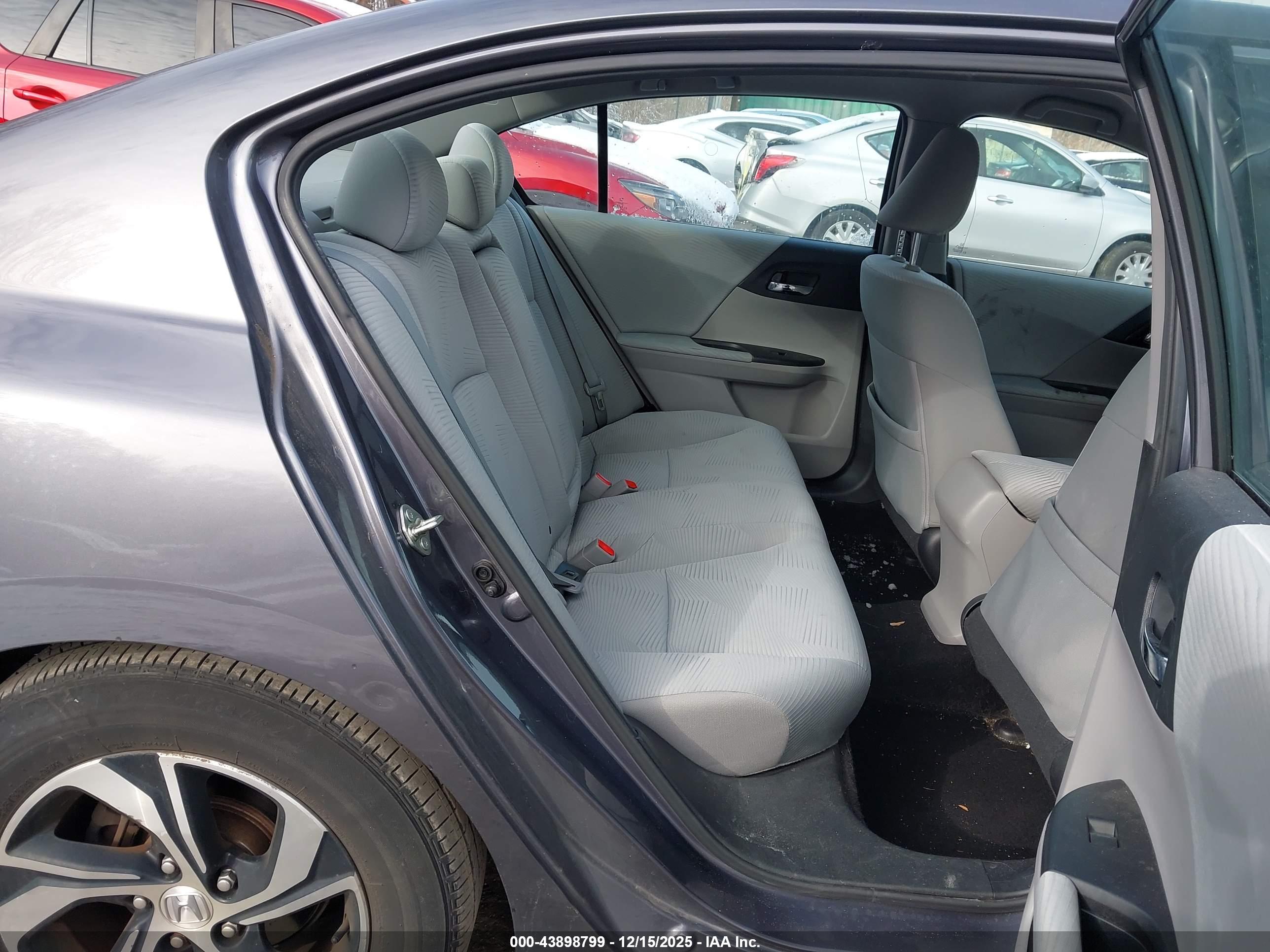 HONDA ACCORD image 8