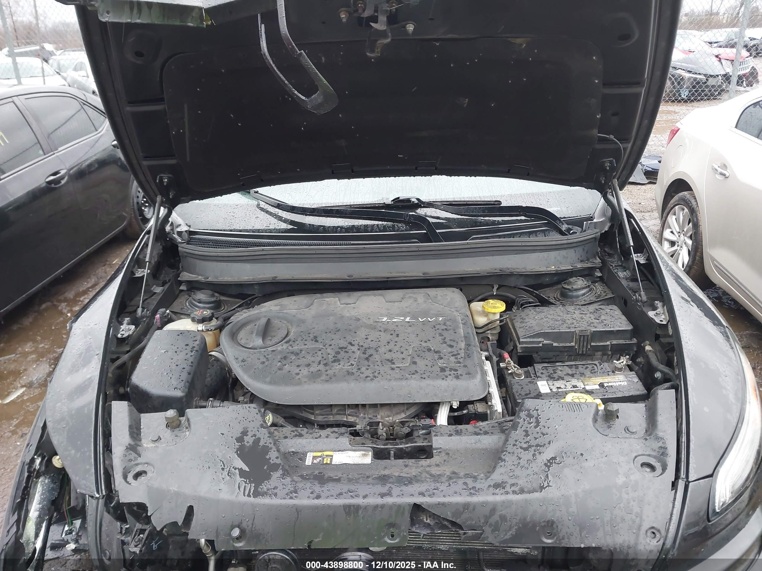 JEEP CHEROKEE image 10