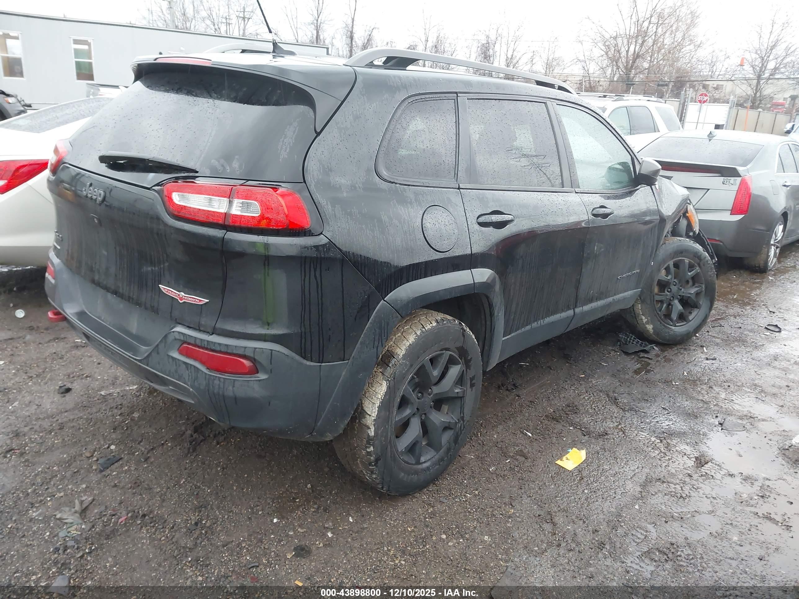 JEEP CHEROKEE image 4