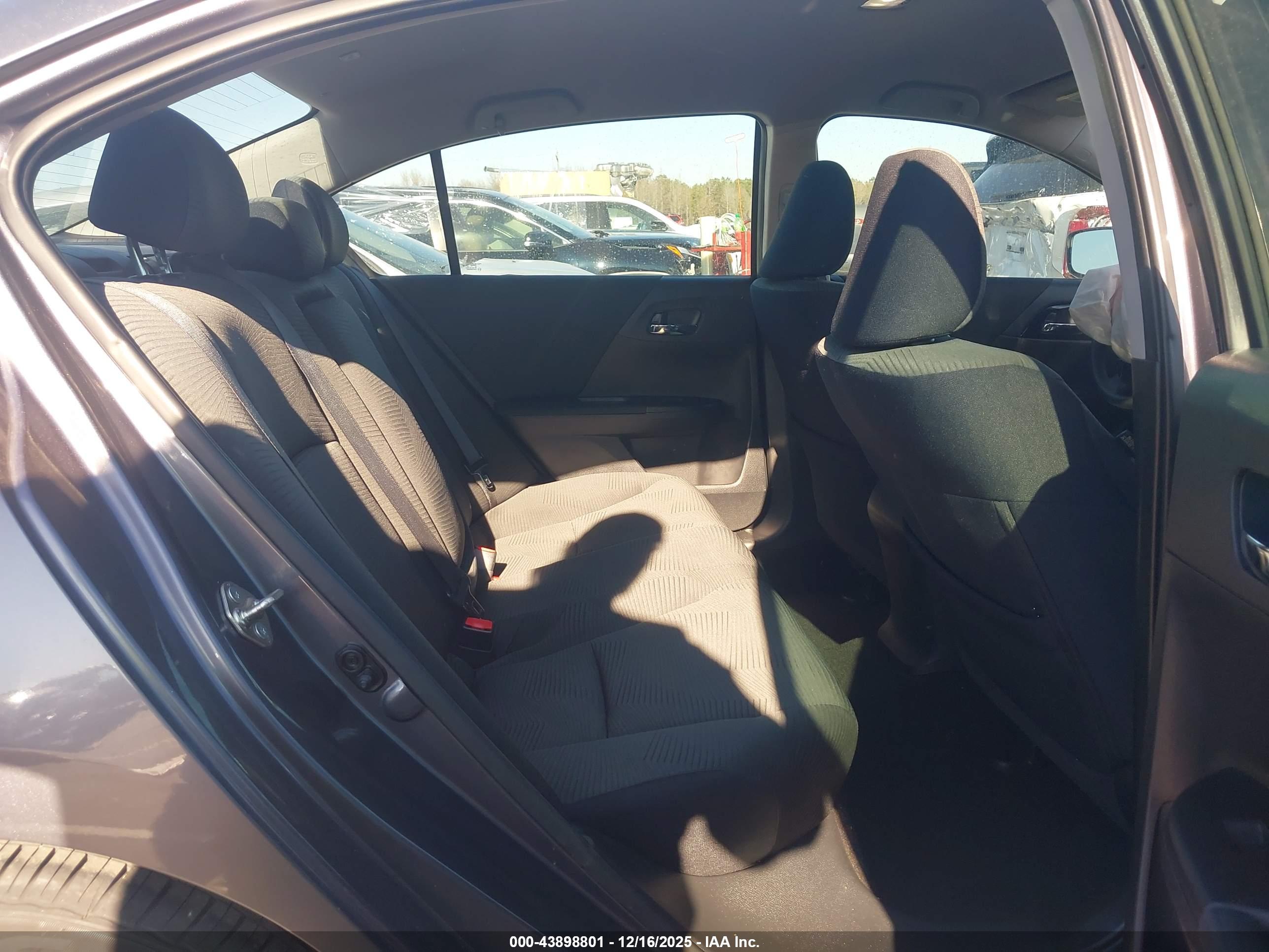 HONDA ACCORD image 8