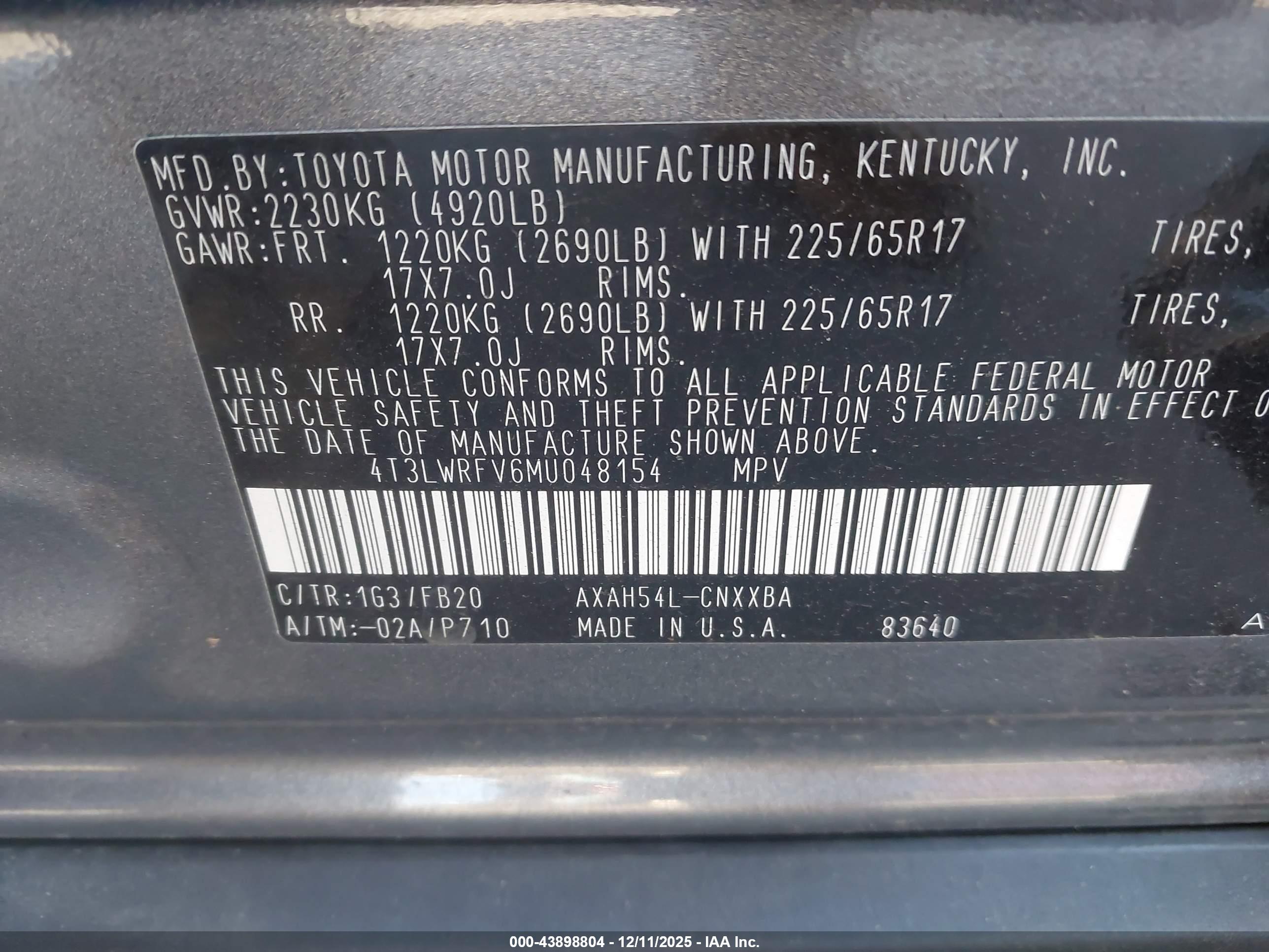 TOYOTA RAV4 image 9