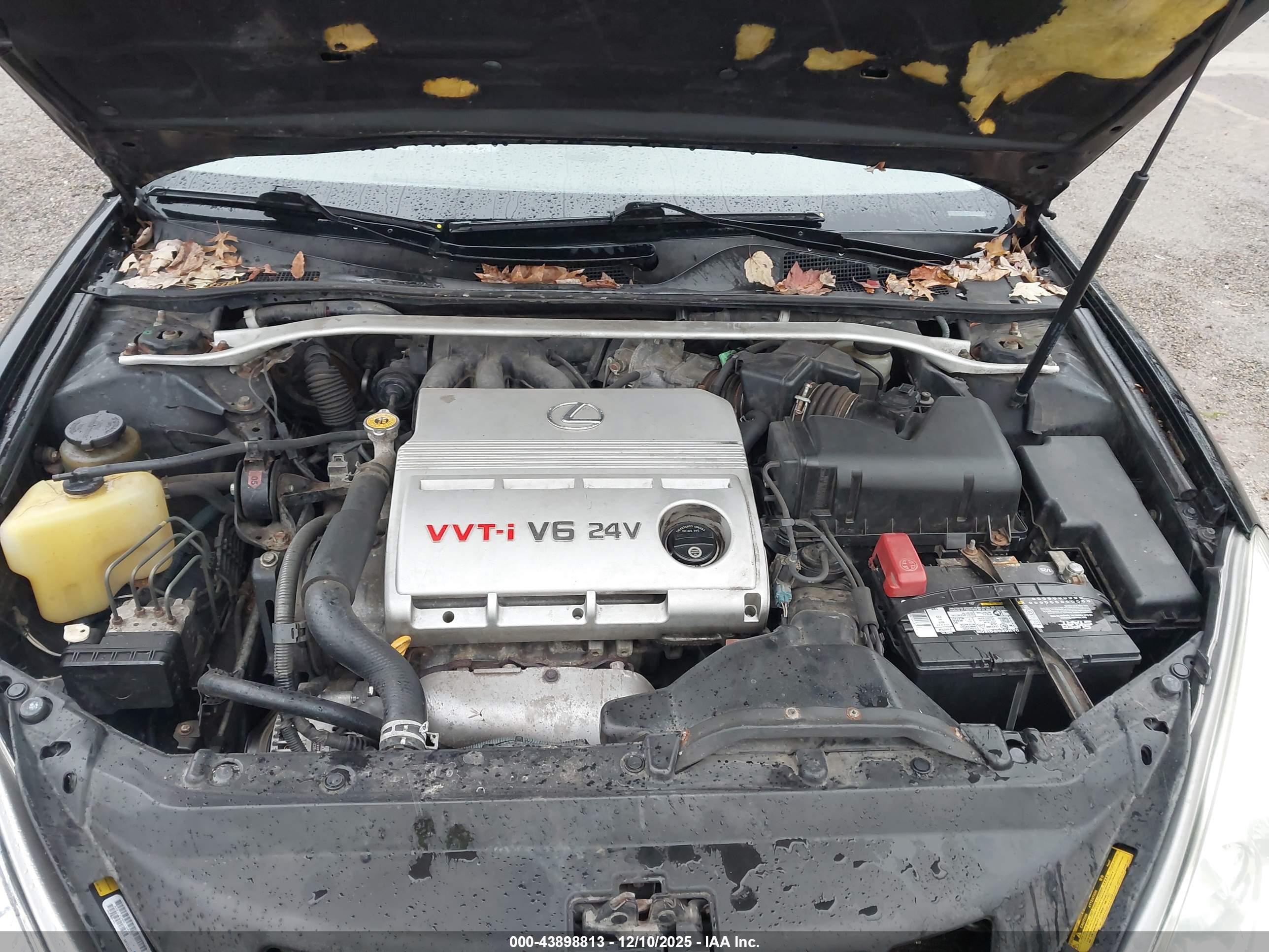 LEXUS ES image 10