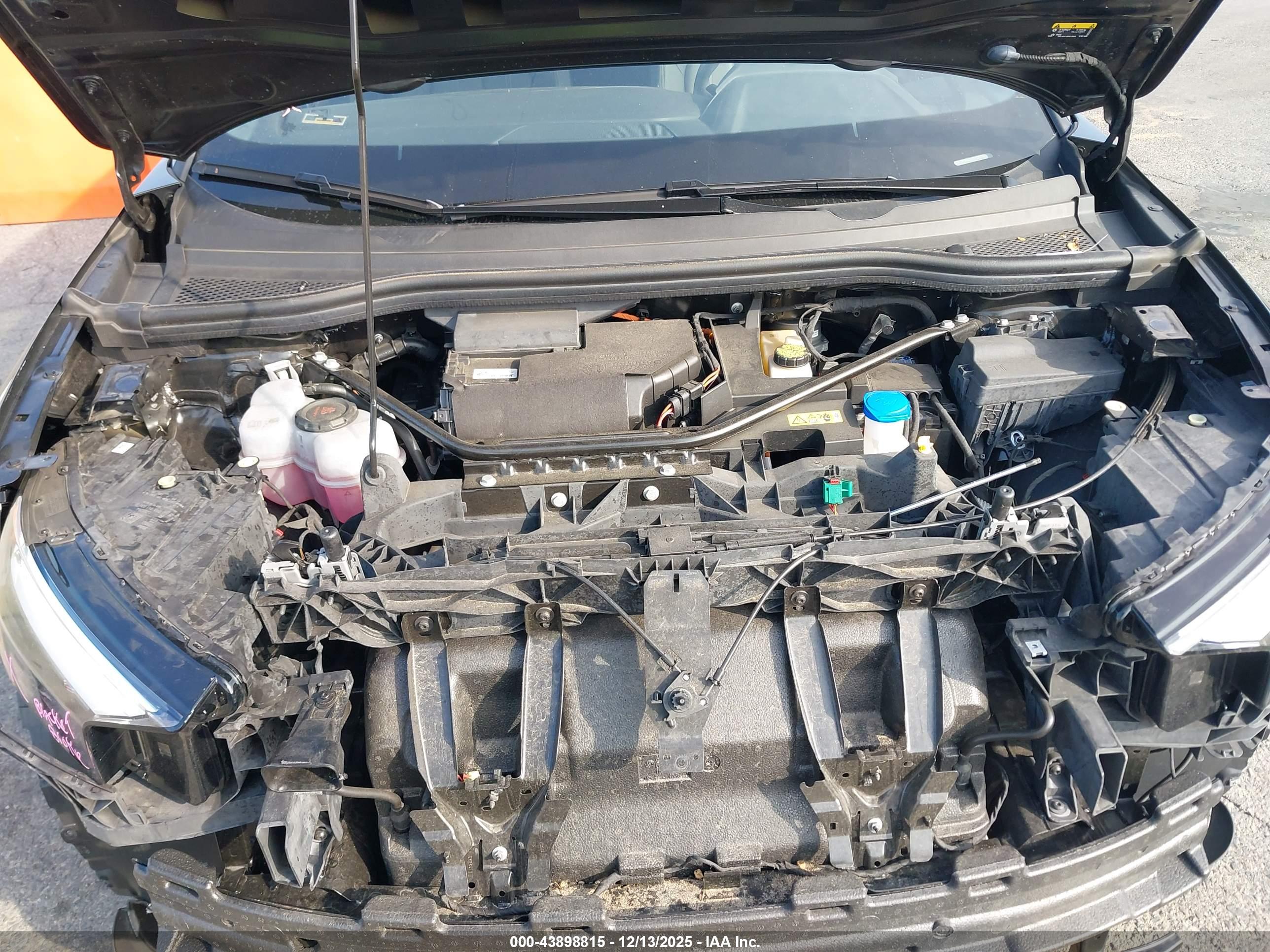AUDI Q4 image 10