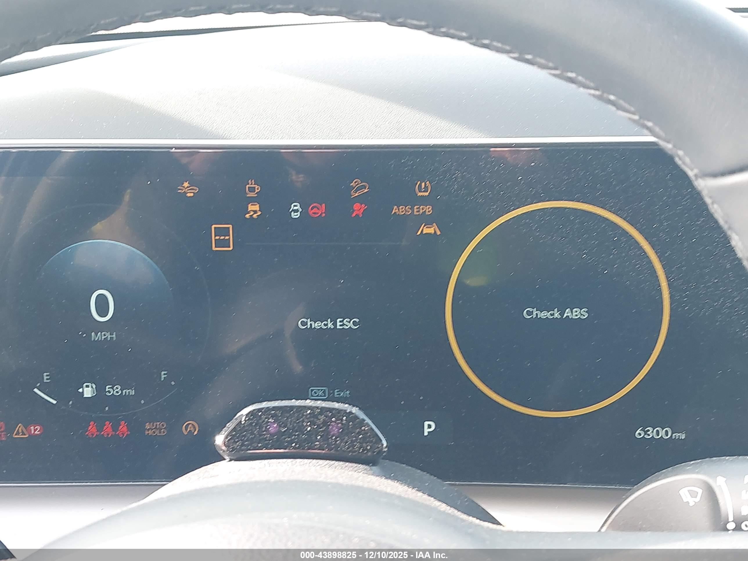 HYUNDAI TUCSON image 7