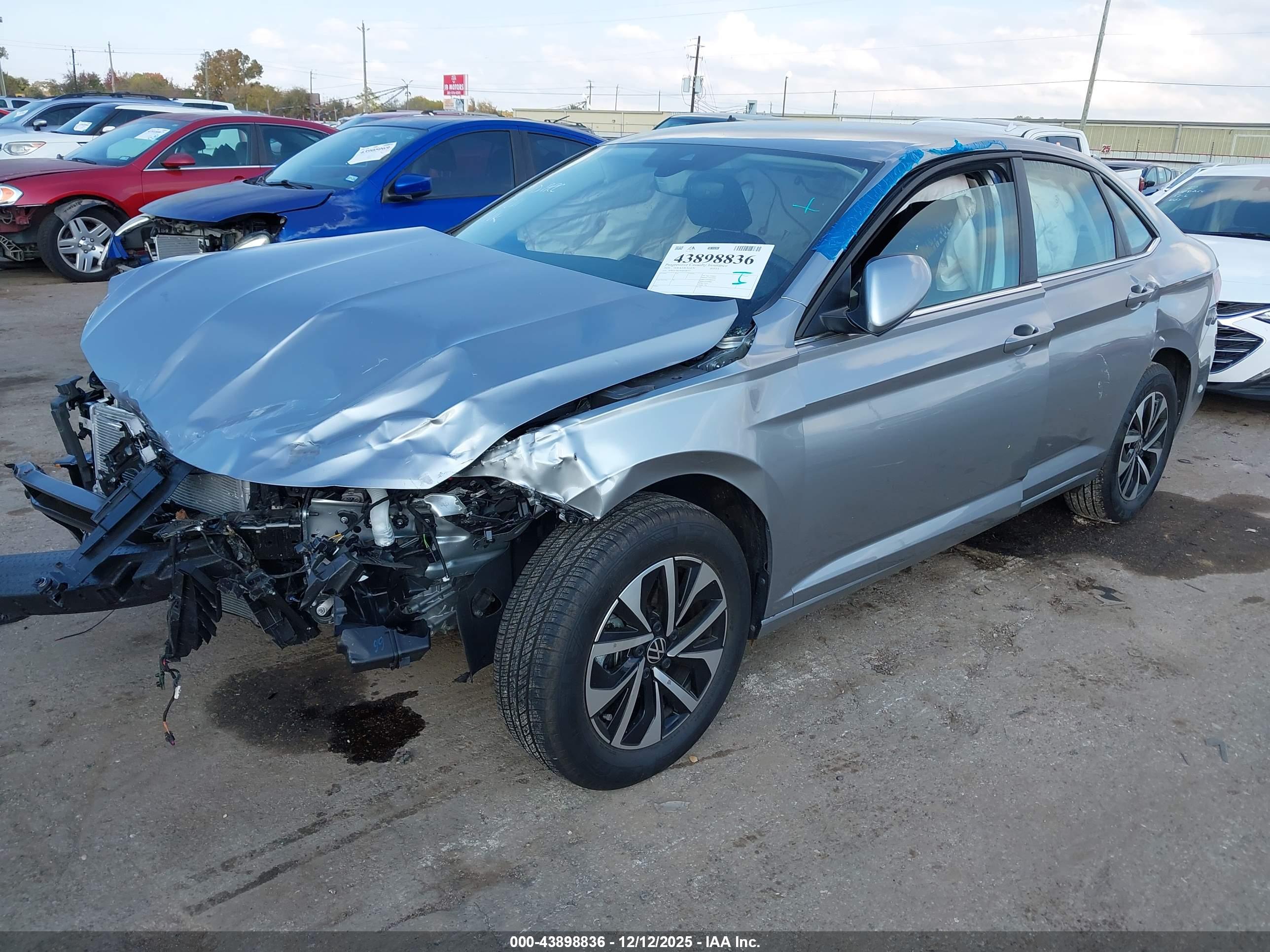 VOLKSWAGEN JETTA image 2
