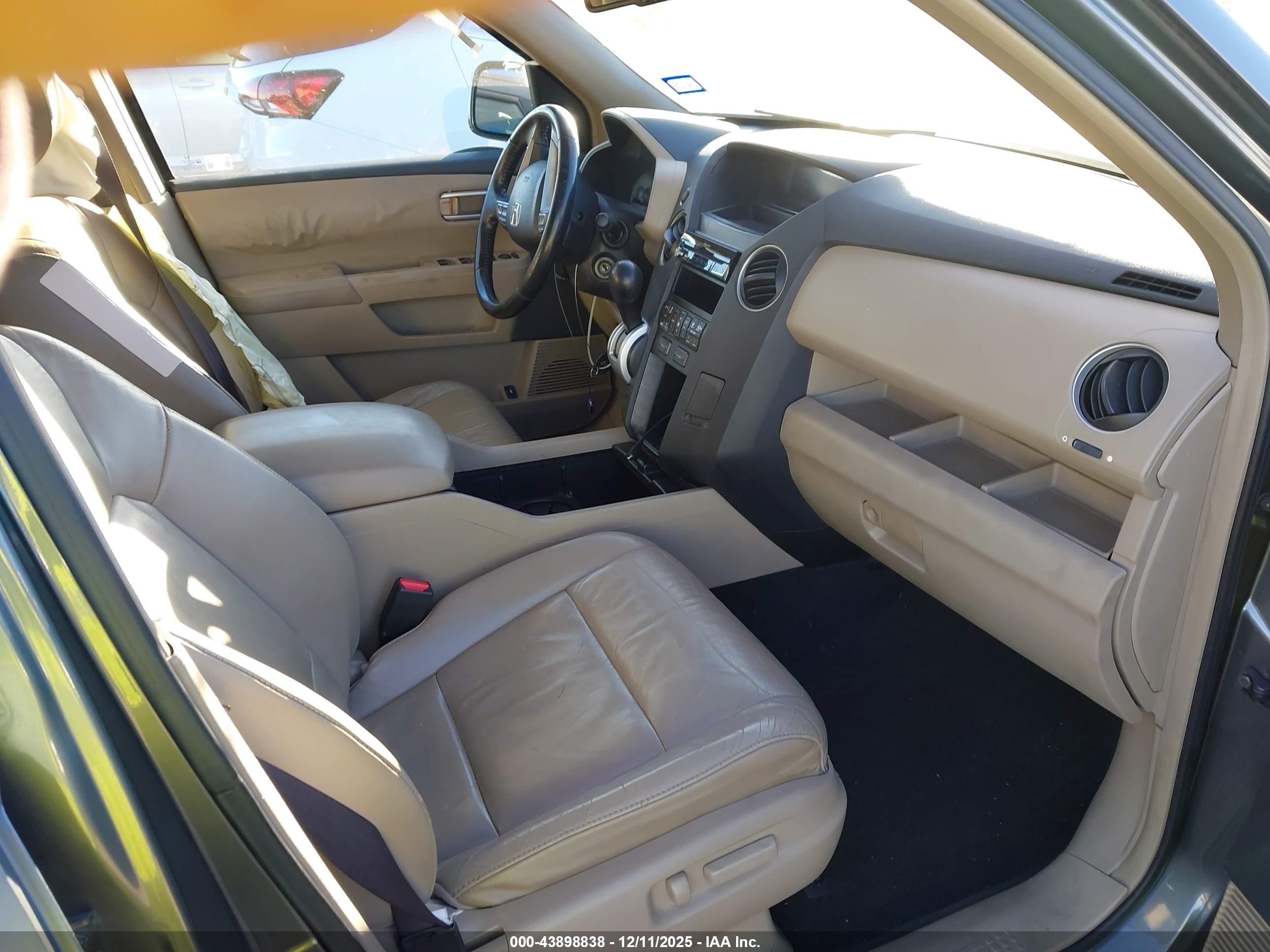 HONDA PILOT image 5