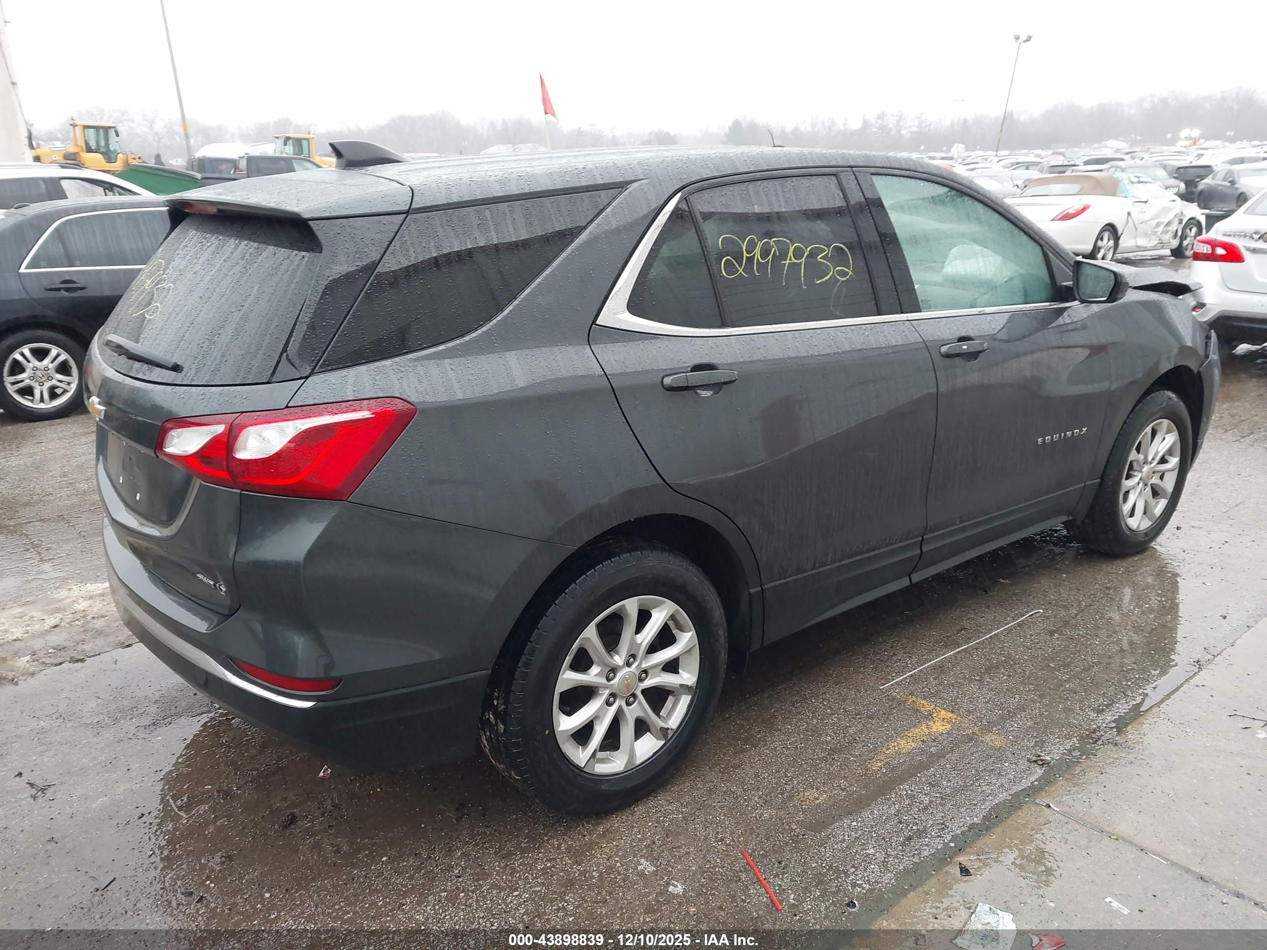 CHEVROLET EQUINOX image 4