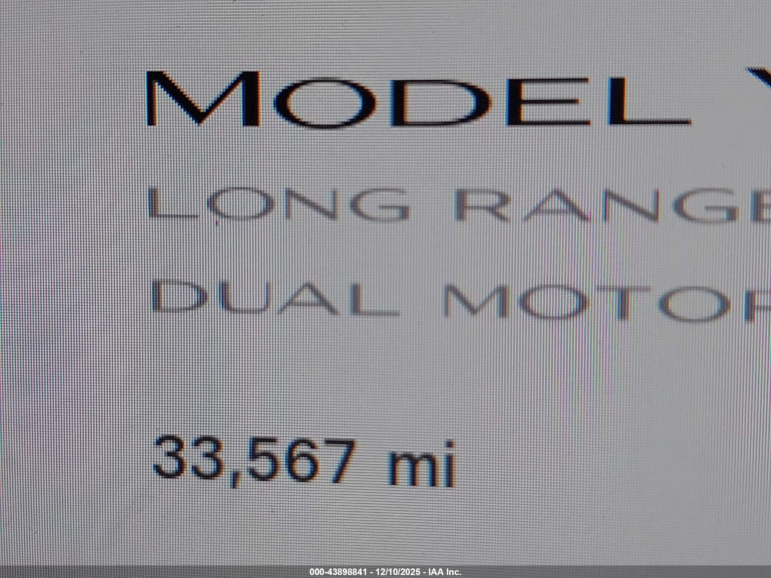 TESLA MODEL image 7