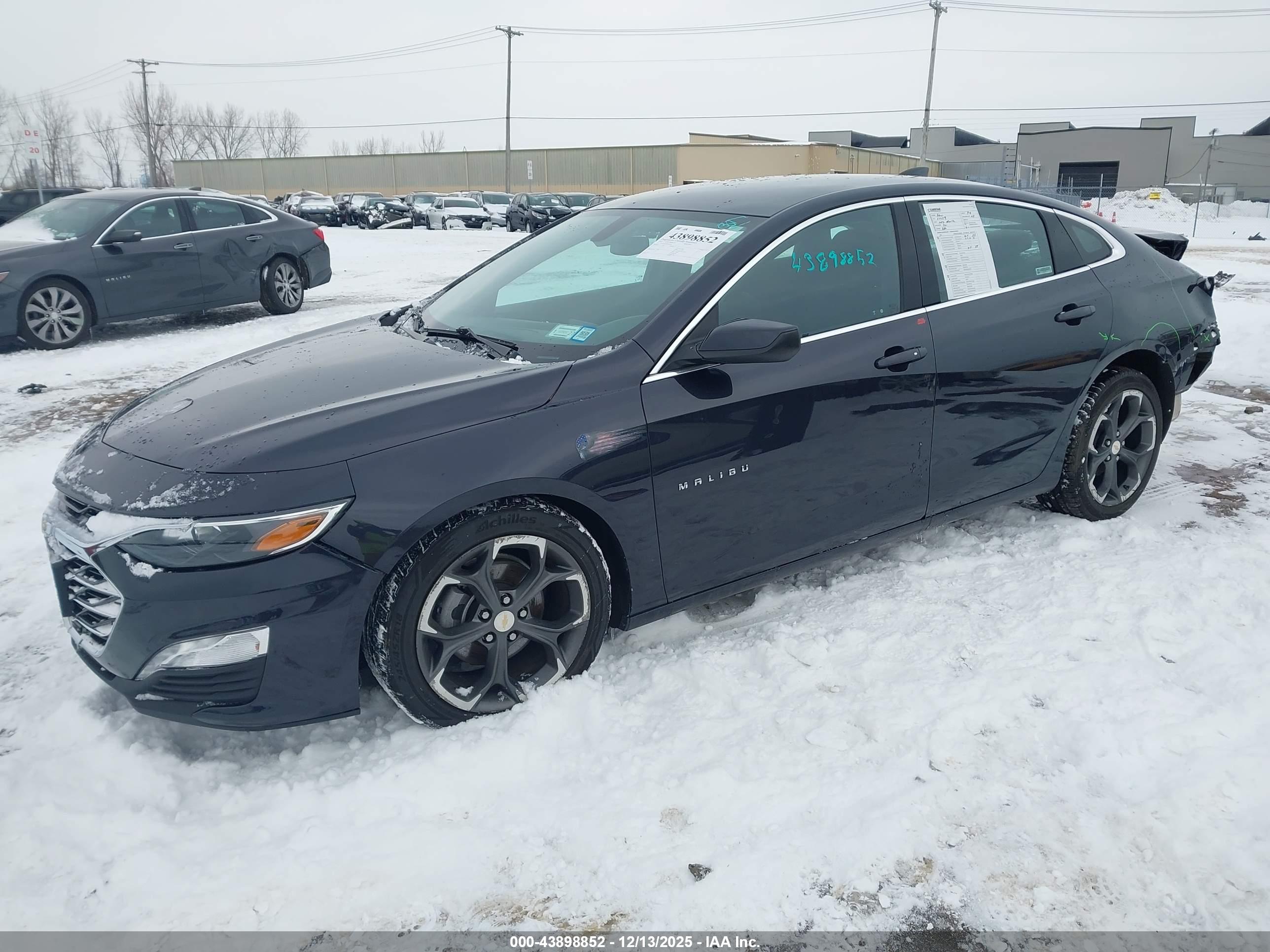 CHEVROLET MALIBU image 2