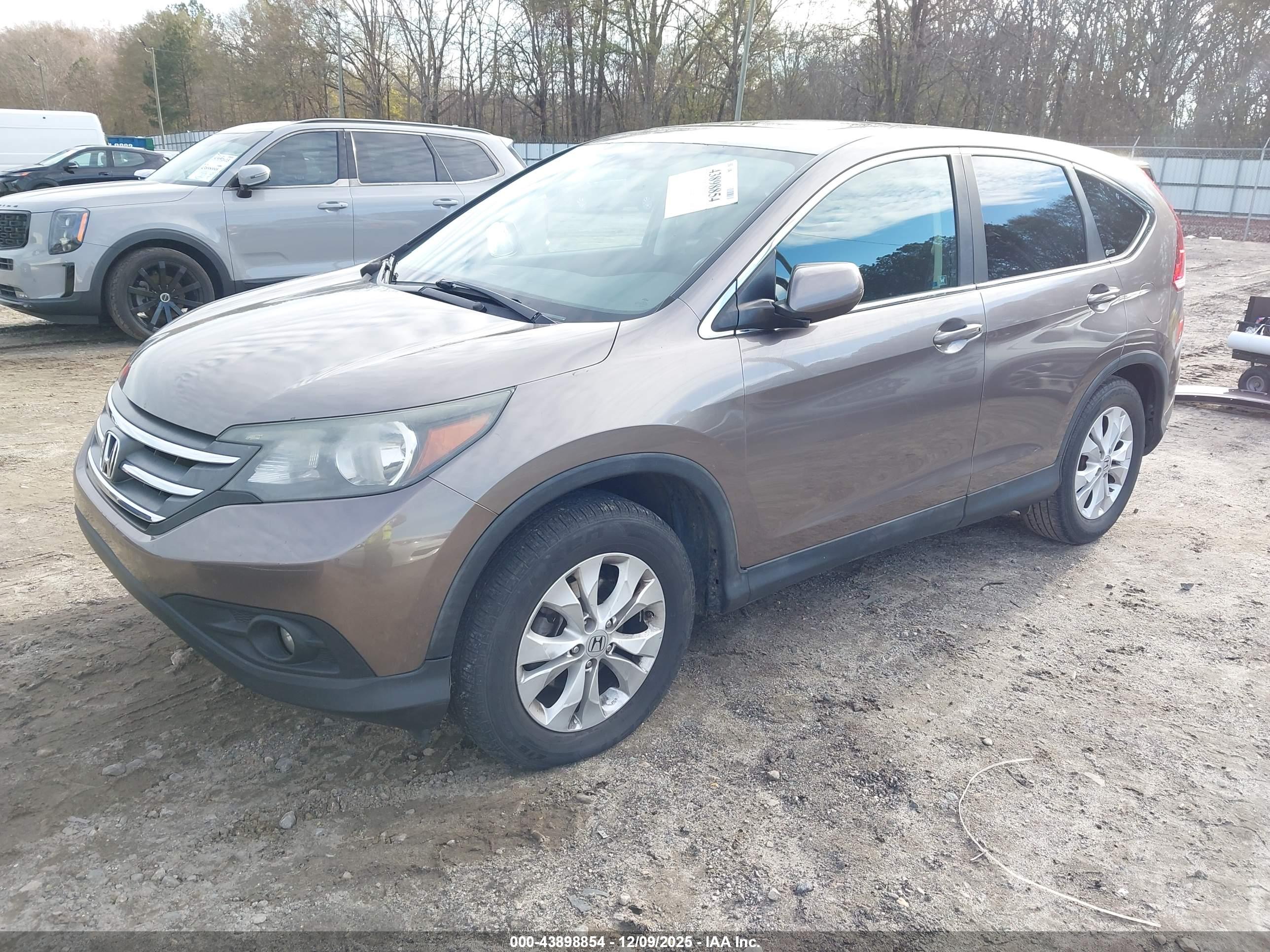 HONDA CR-V image 2