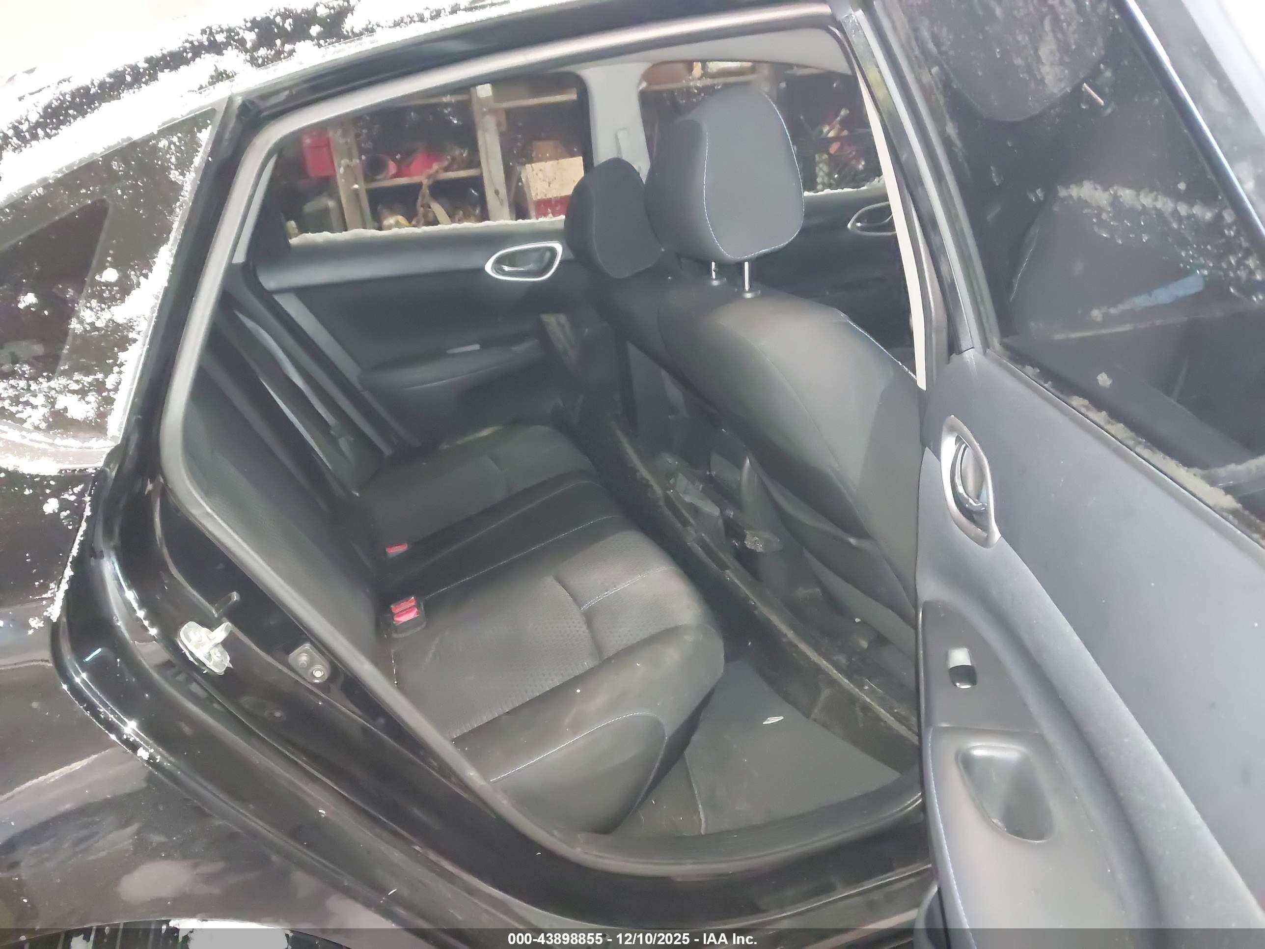 NISSAN SENTRA image 8
