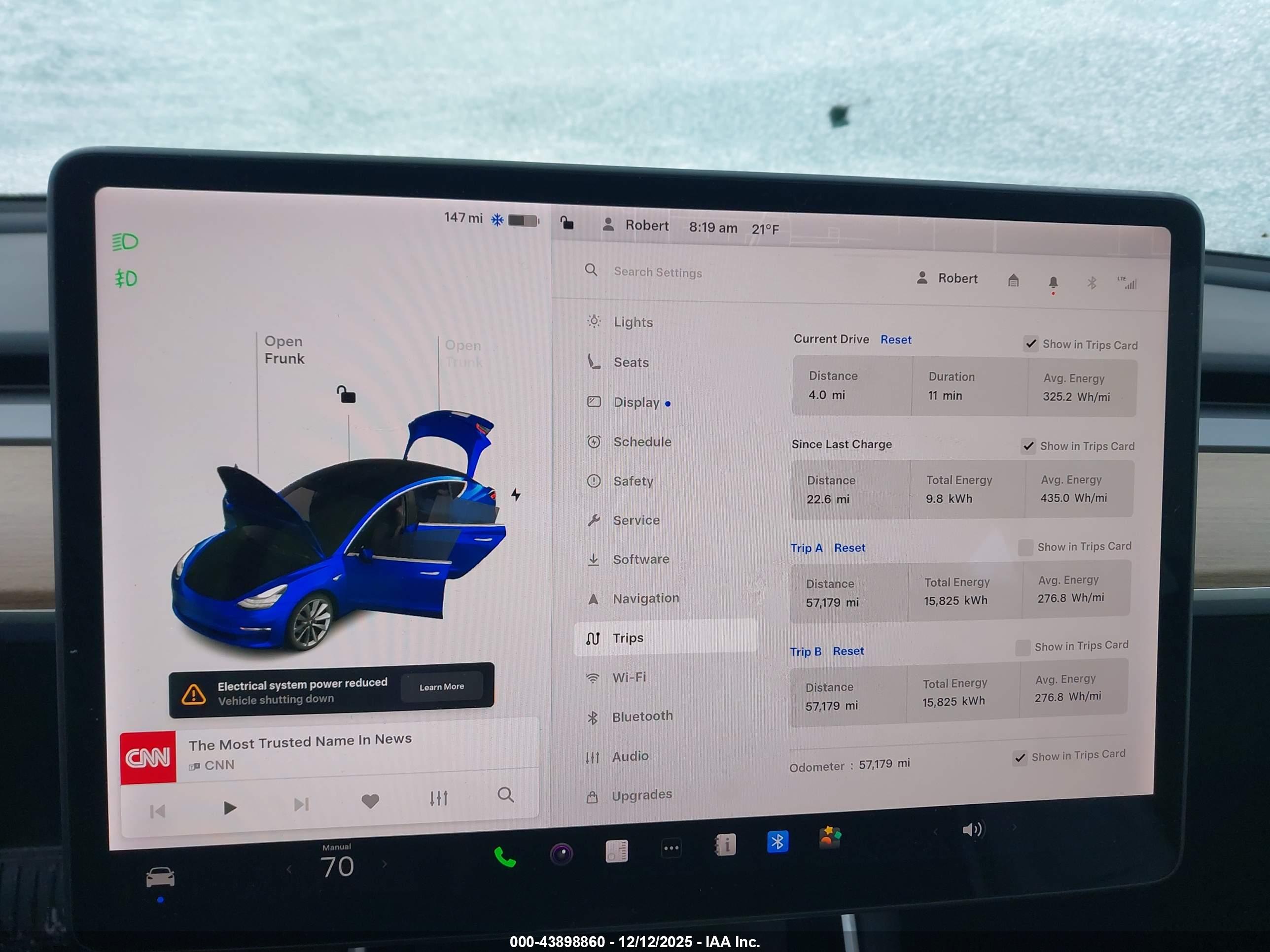 TESLA MODEL image 7