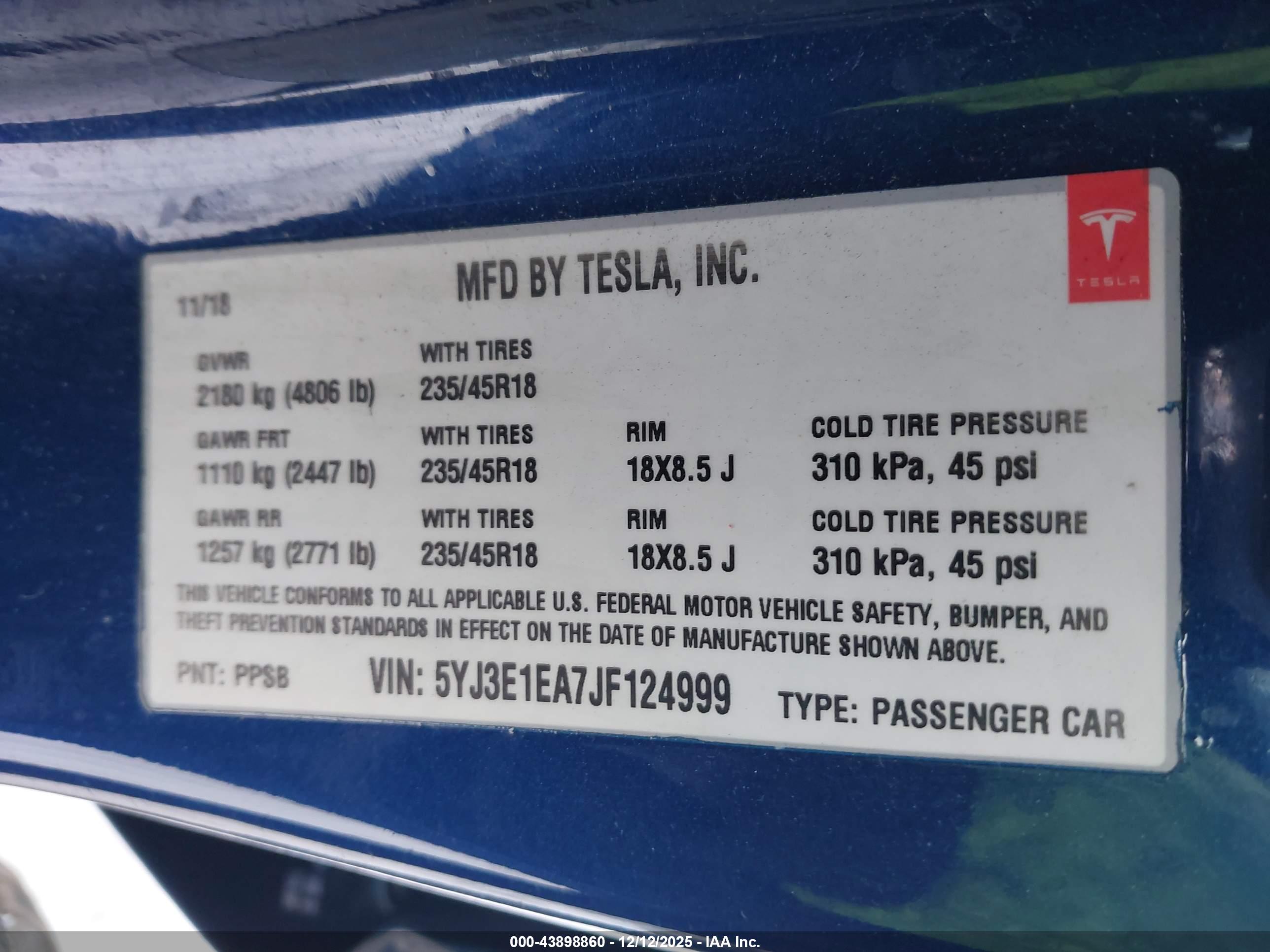 TESLA MODEL image 9