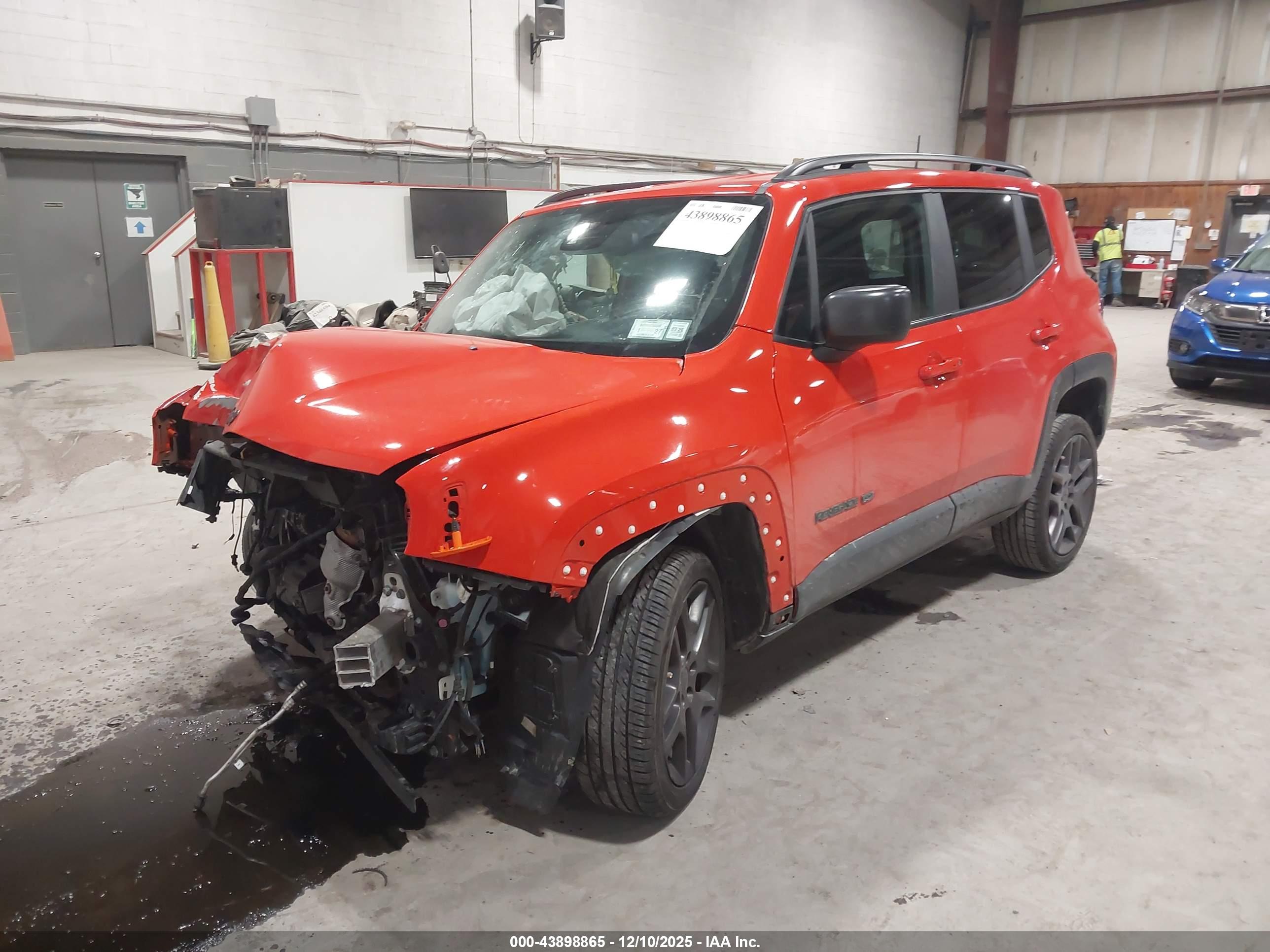 JEEP RENEGADE image 2