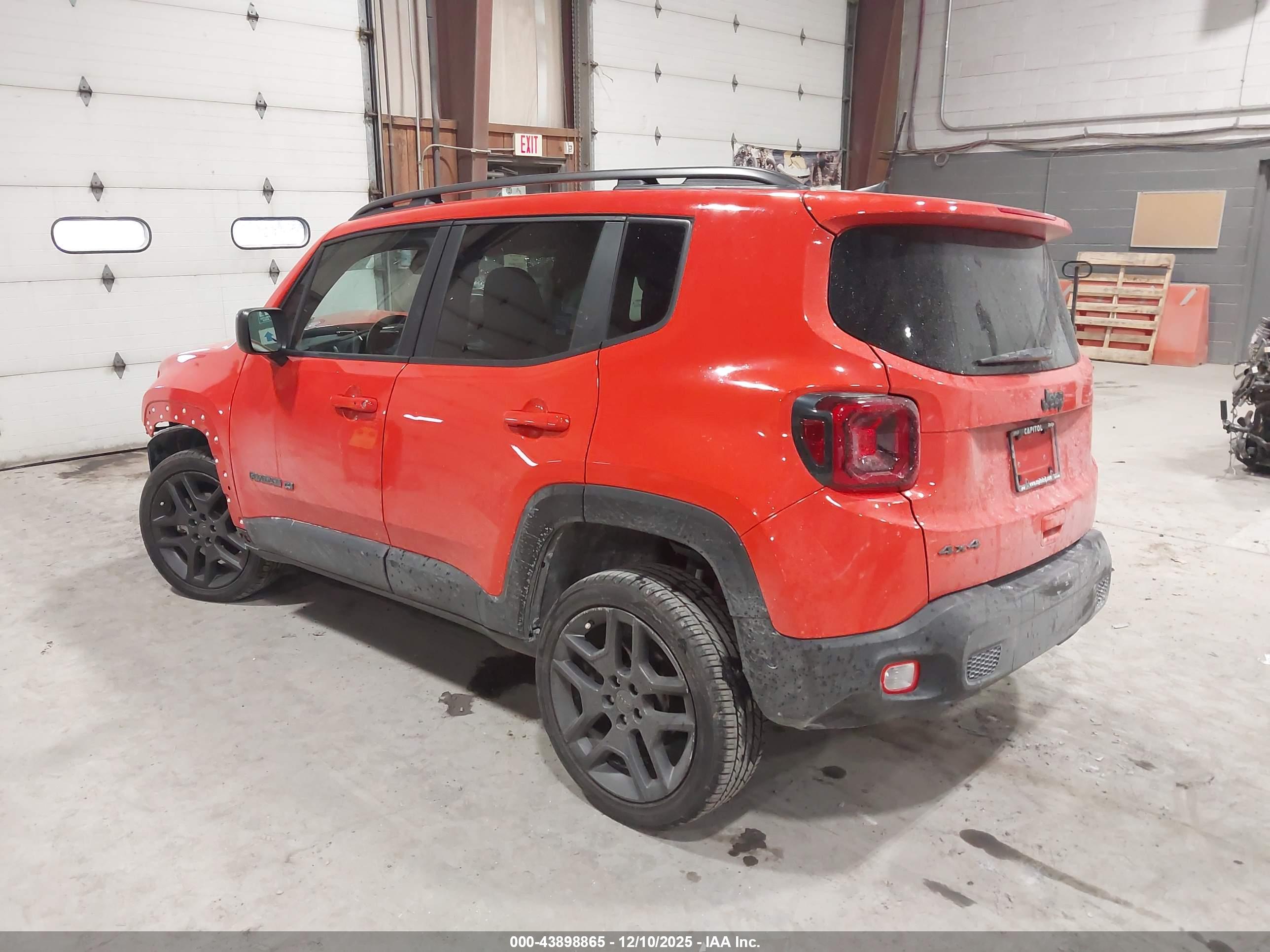 JEEP RENEGADE image 3