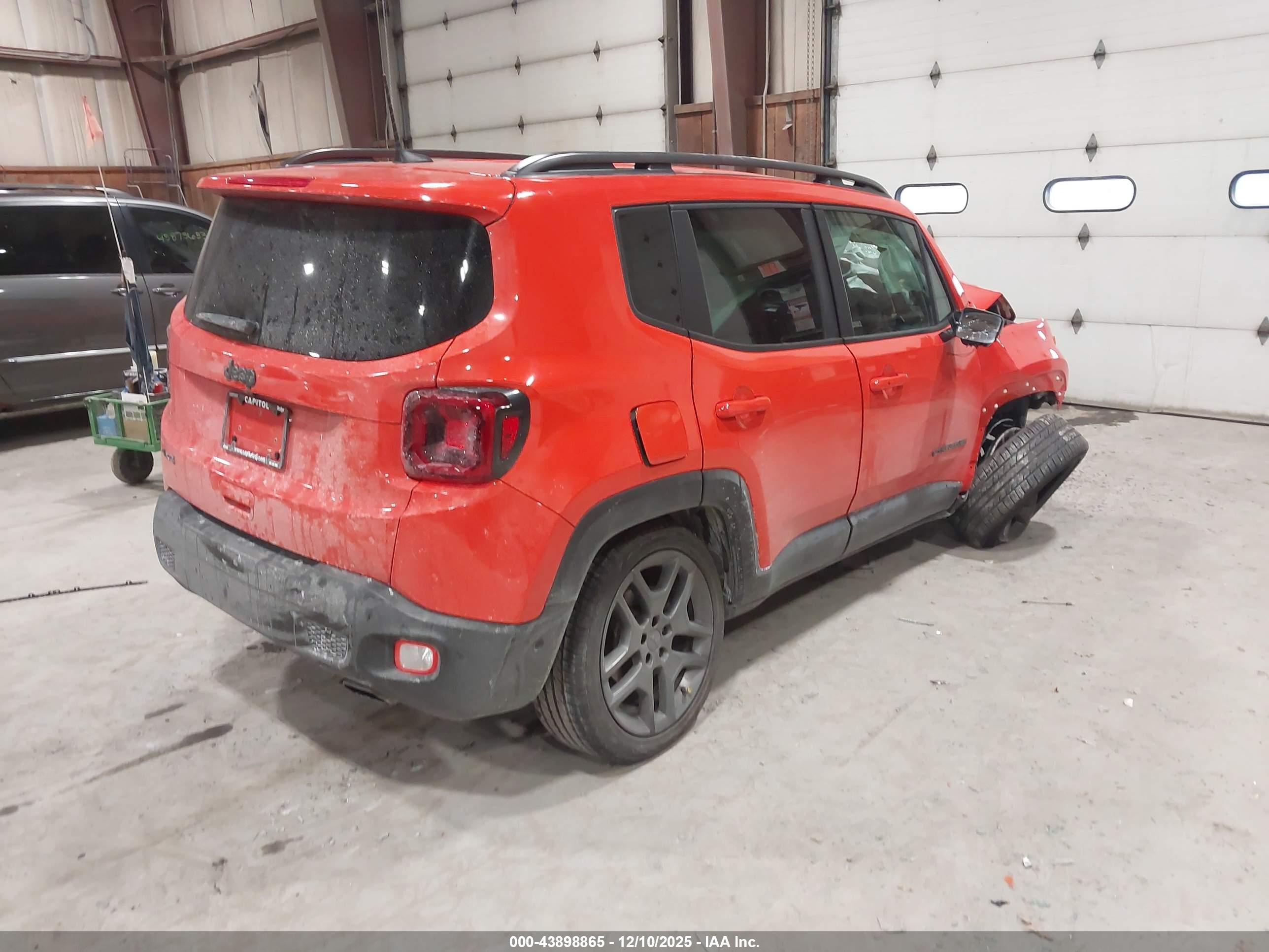 JEEP RENEGADE image 4