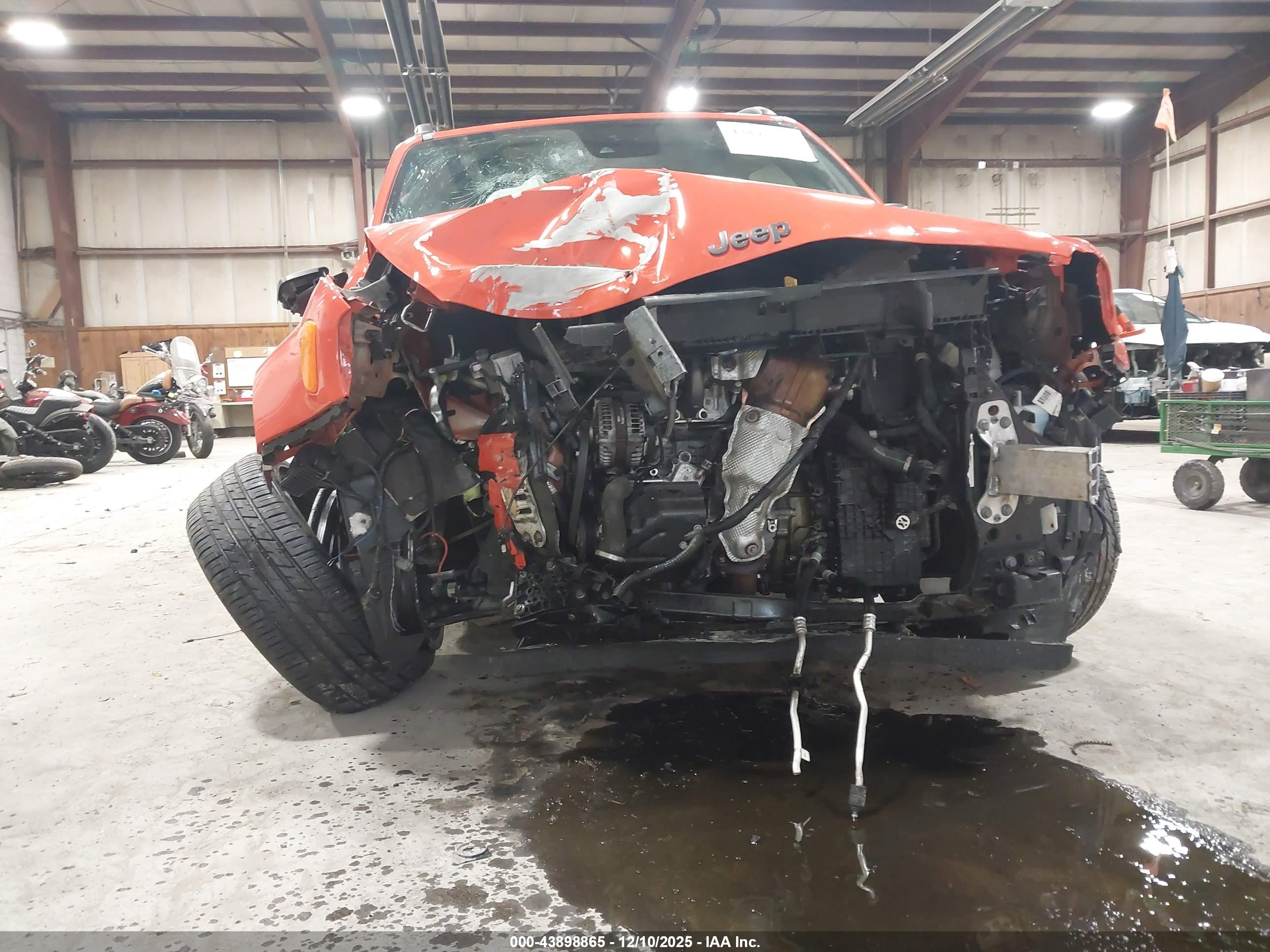 JEEP RENEGADE image 6