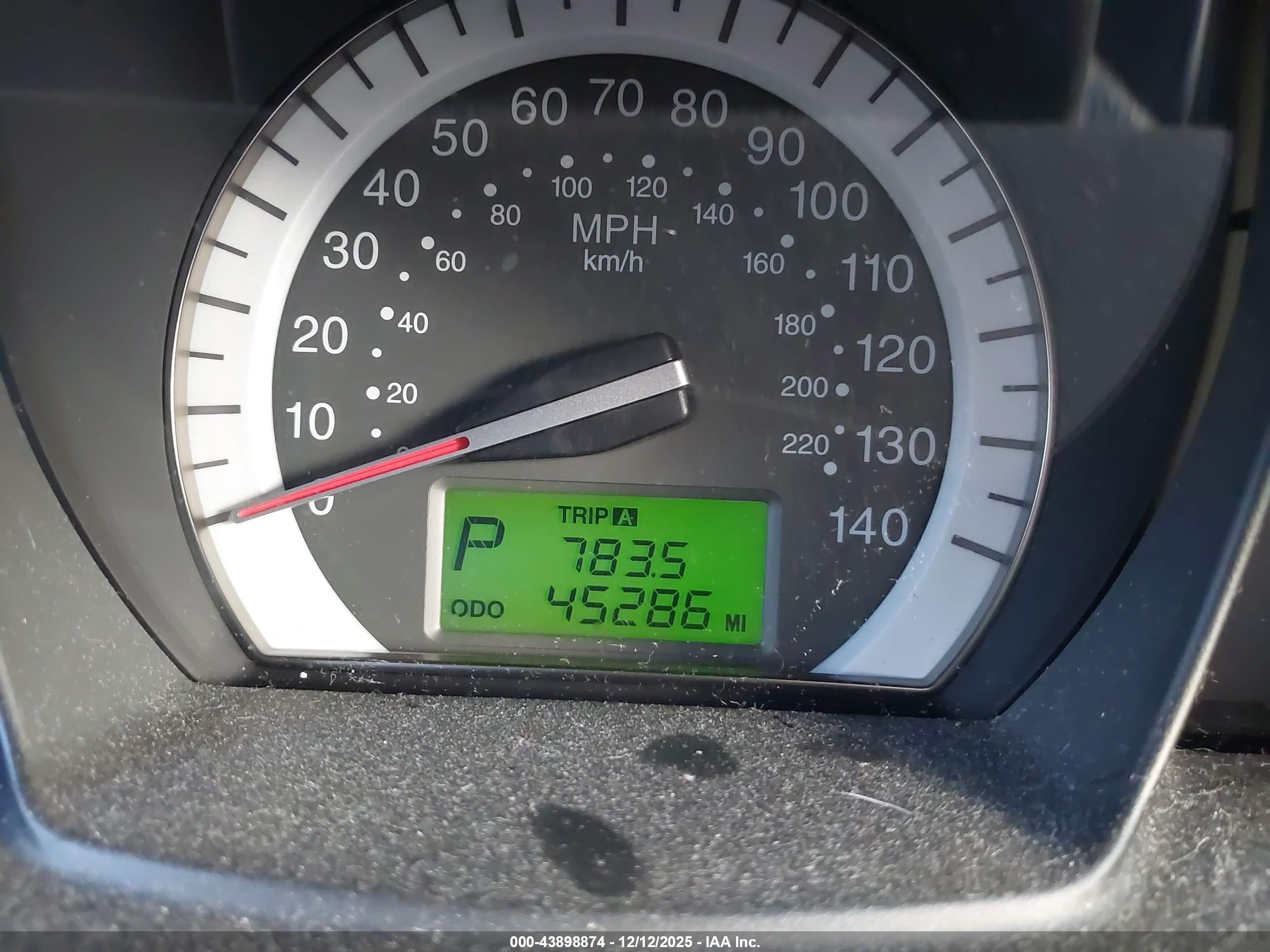 KIA SPECTRA5 image 7