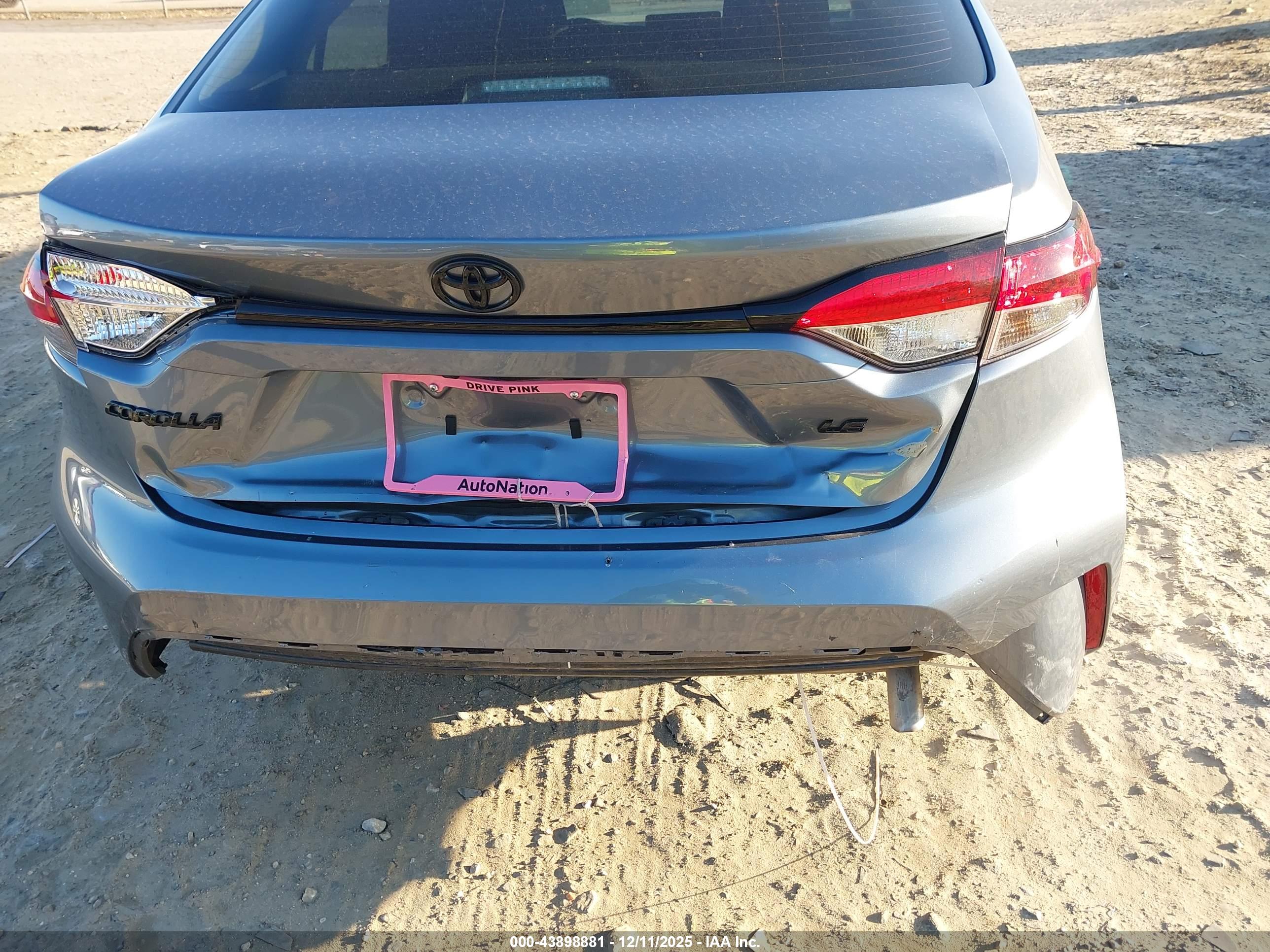TOYOTA COROLLA image 6
