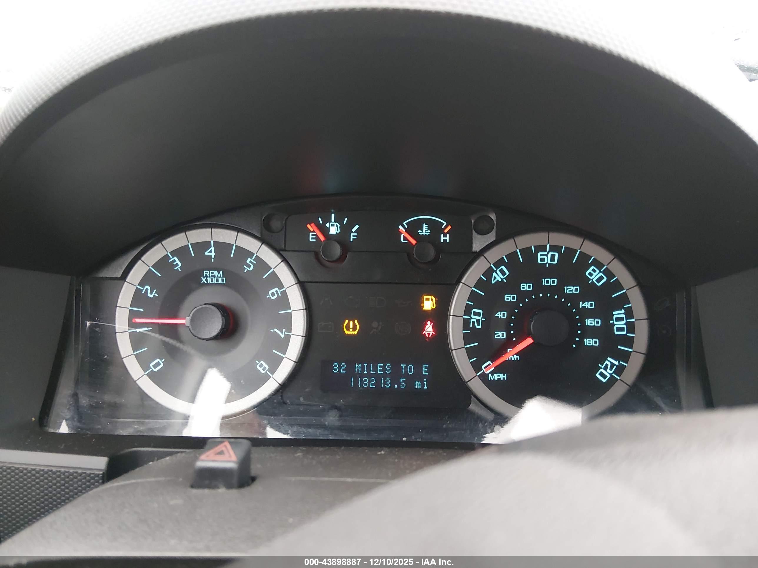FORD ESCAPE image 7