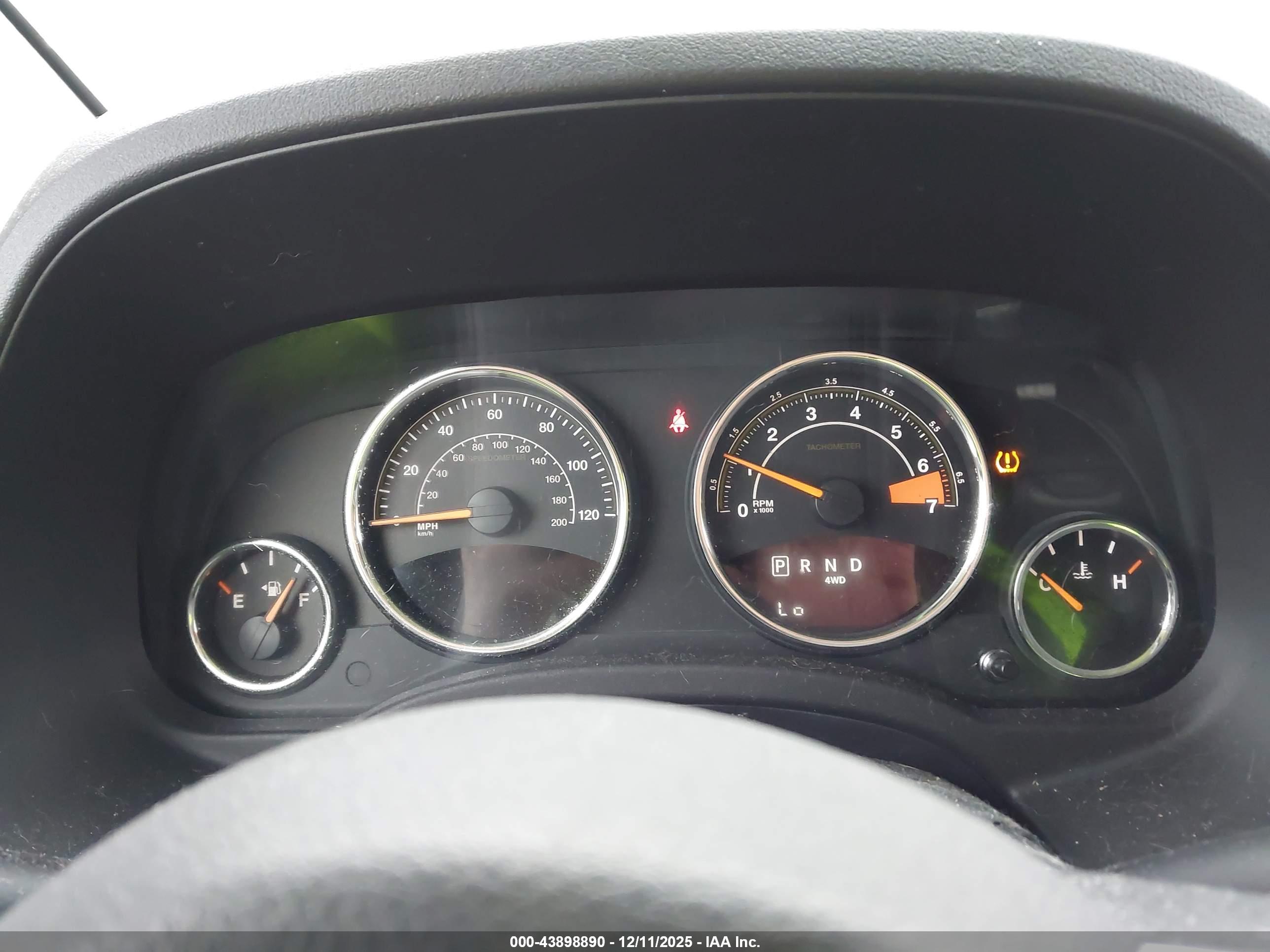 JEEP COMPASS image 7