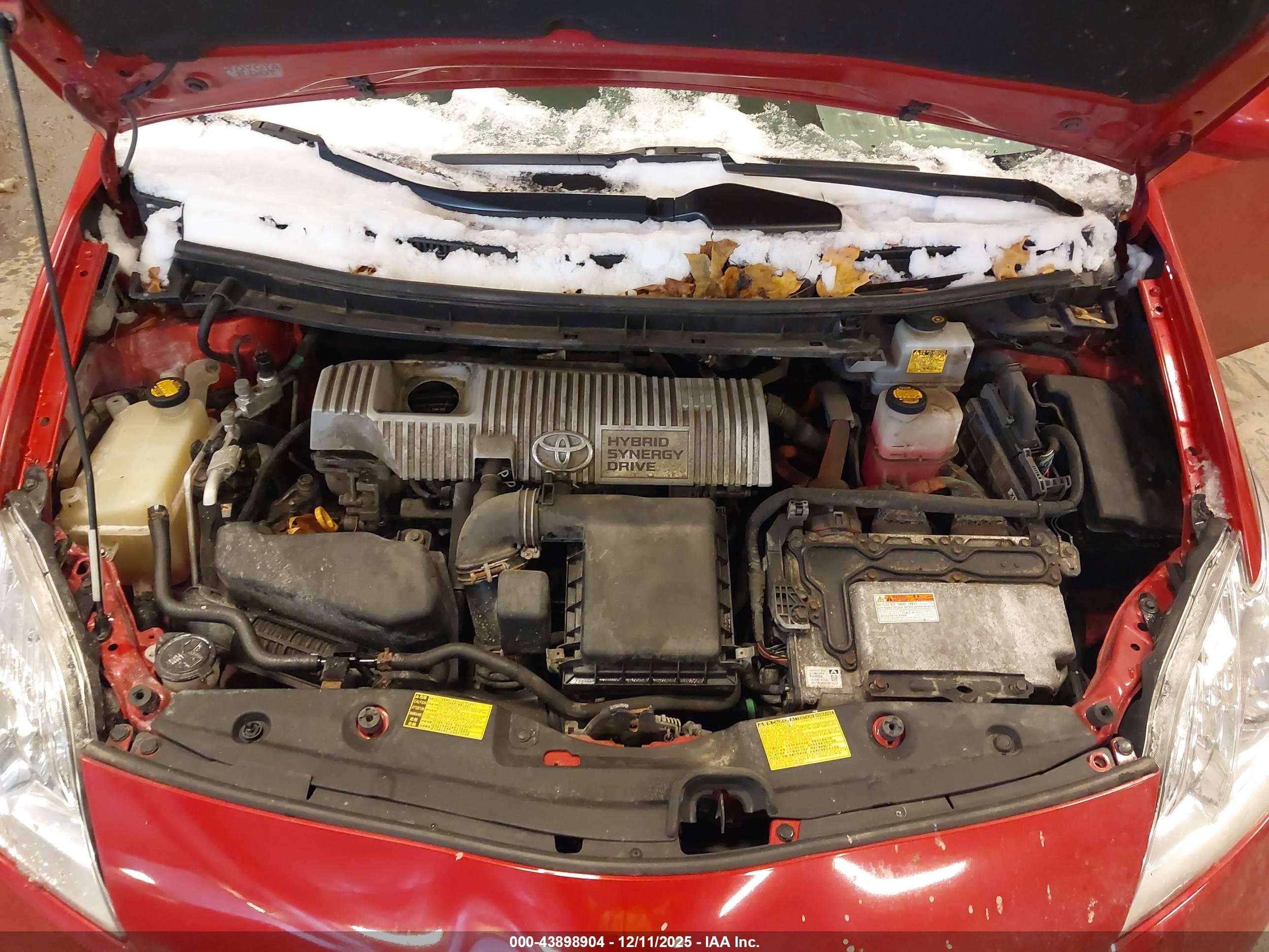 TOYOTA PRIUS image 10