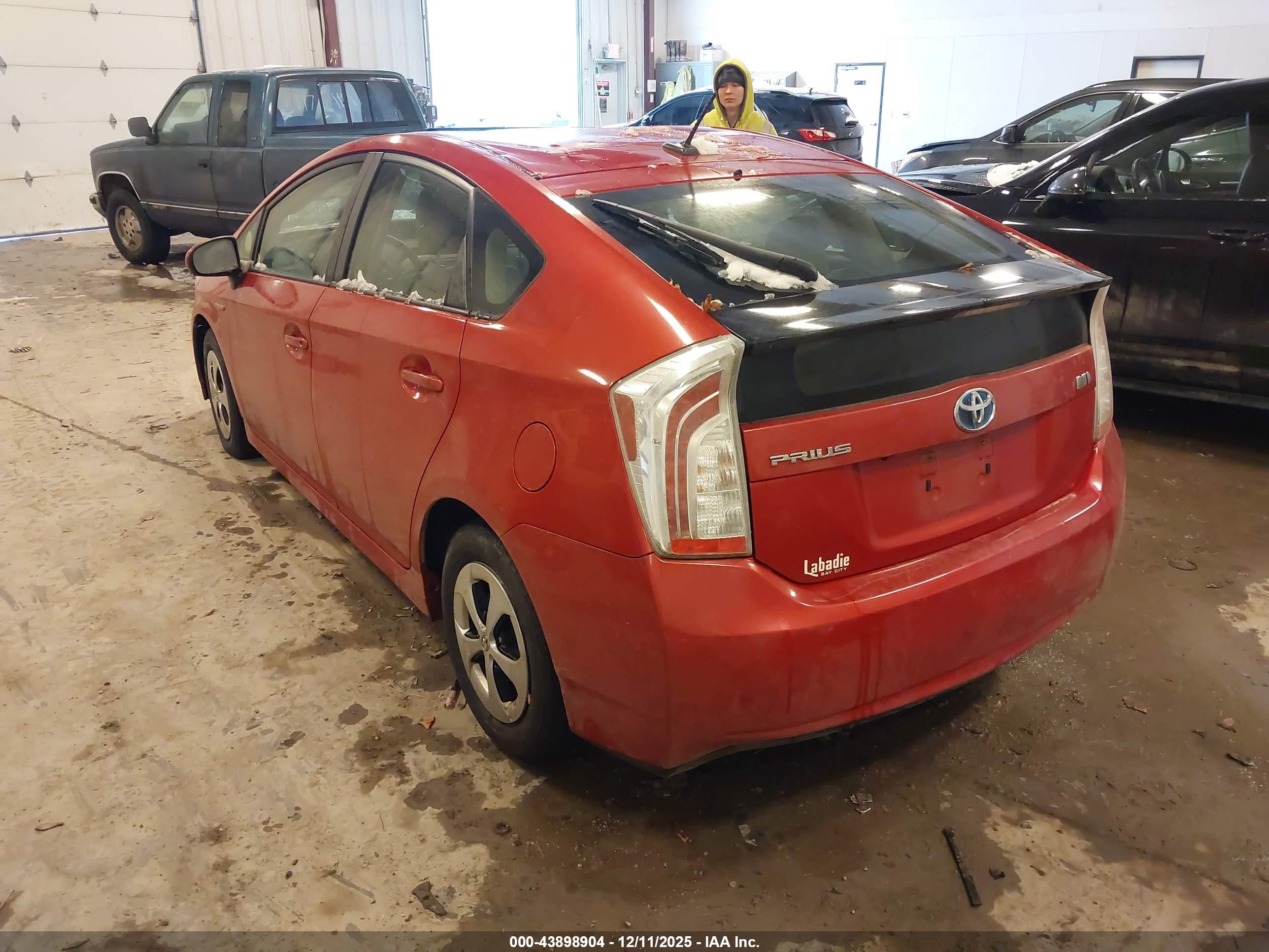 TOYOTA PRIUS image 3