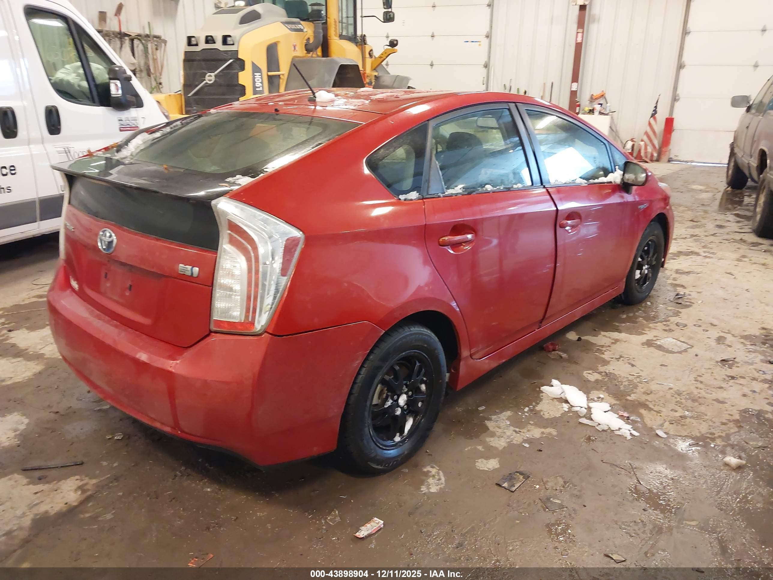TOYOTA PRIUS image 4