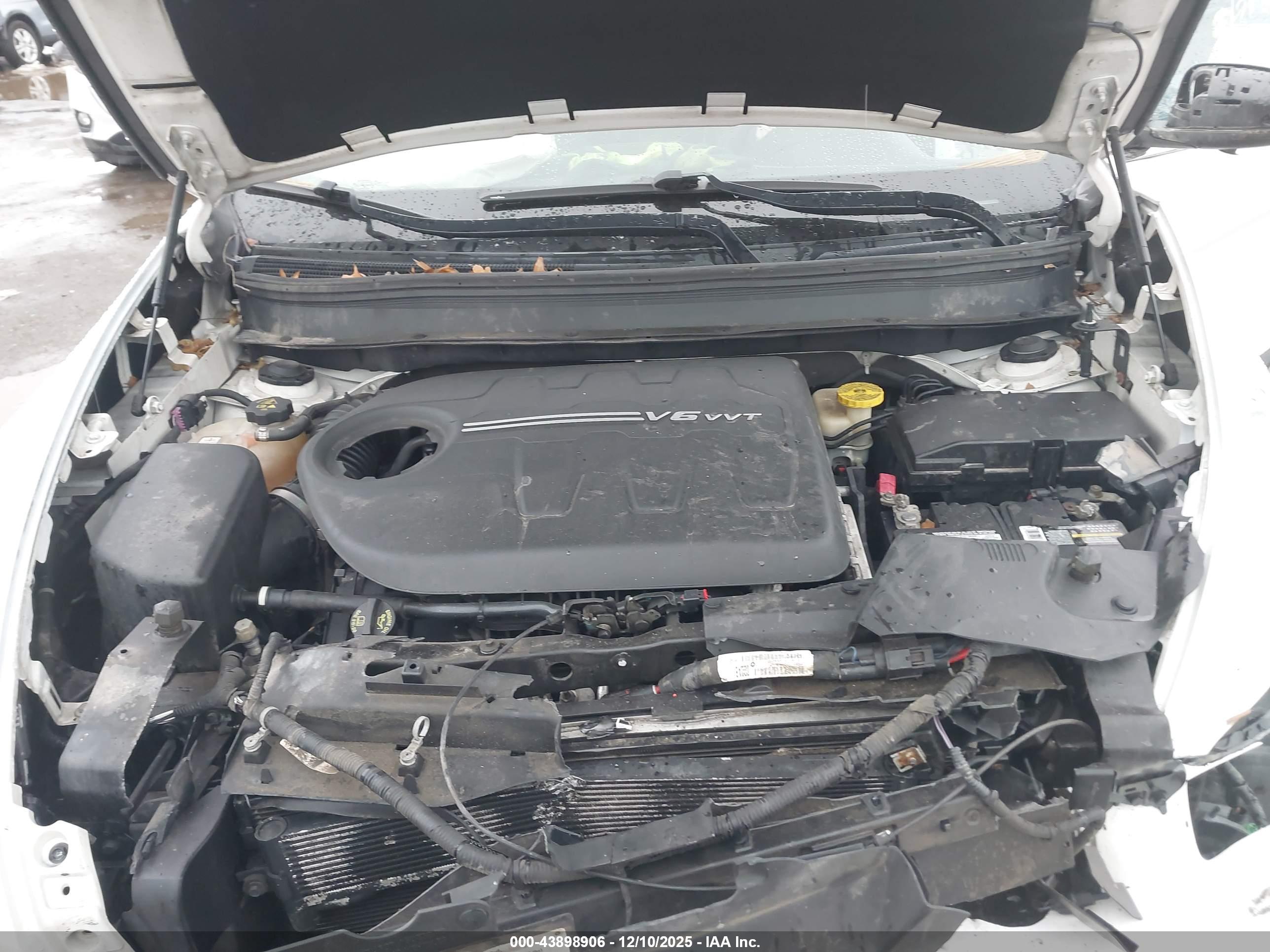 JEEP CHEROKEE image 10