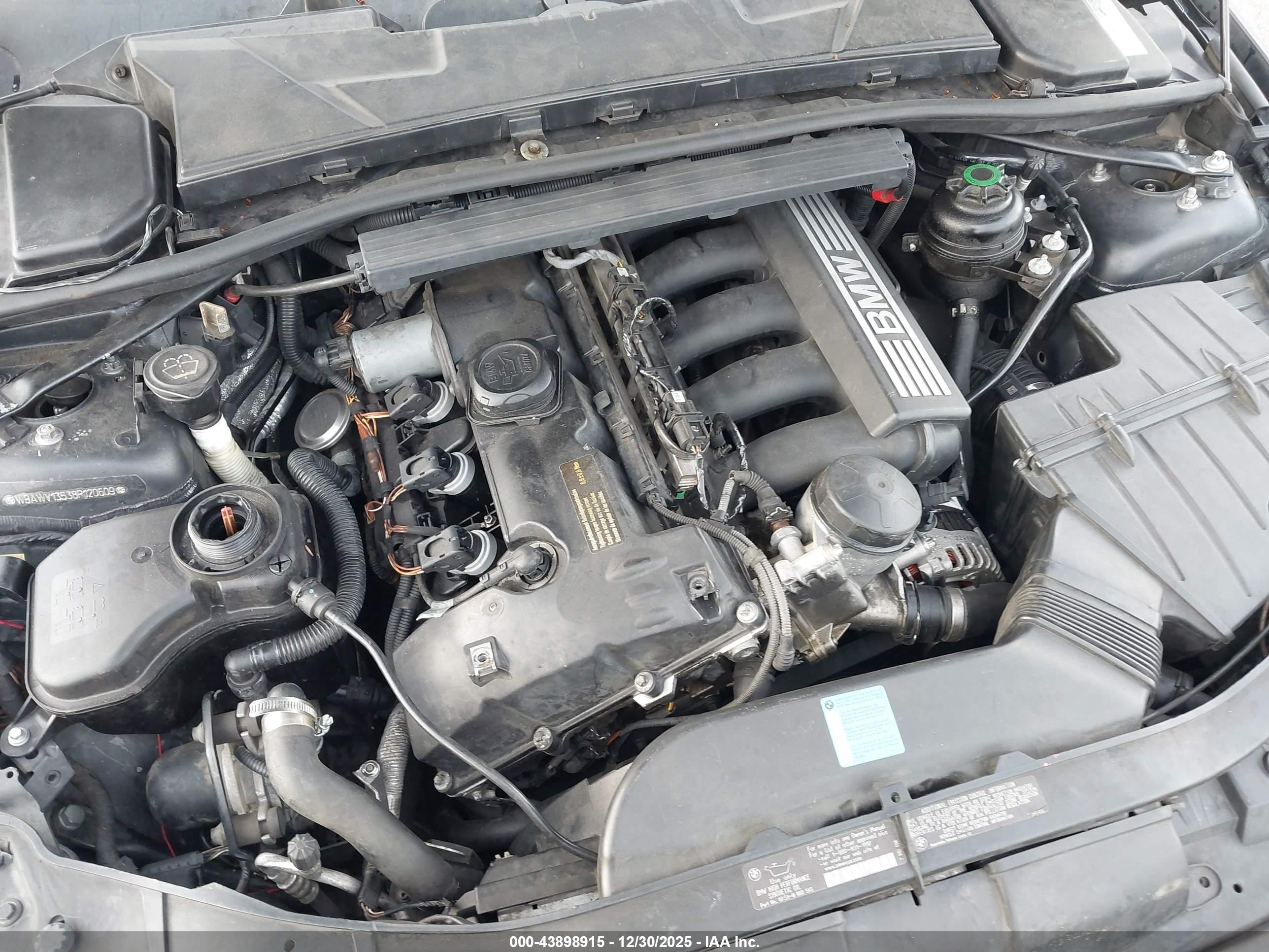 BMW 328I image 10