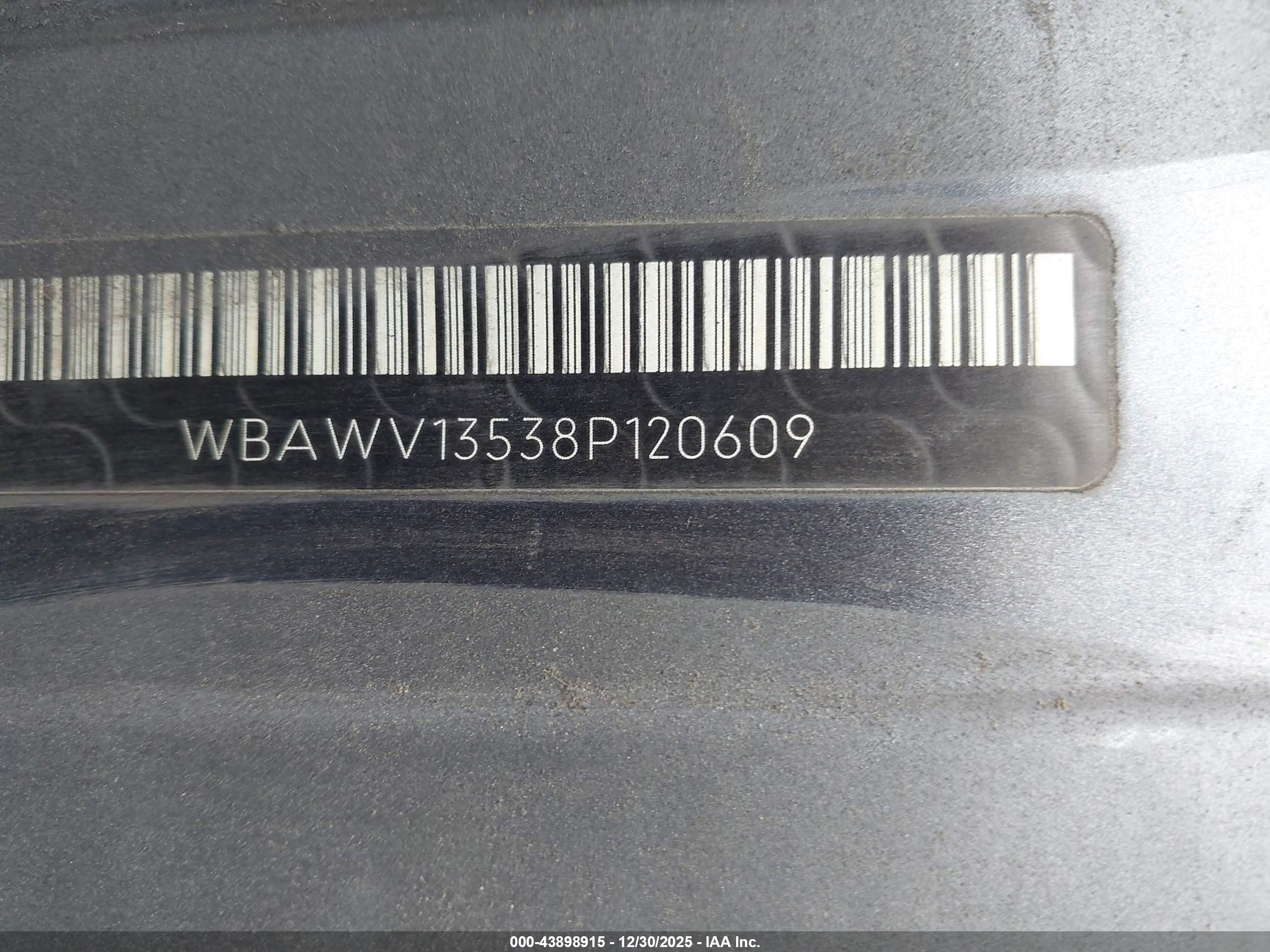 BMW 328I image 9