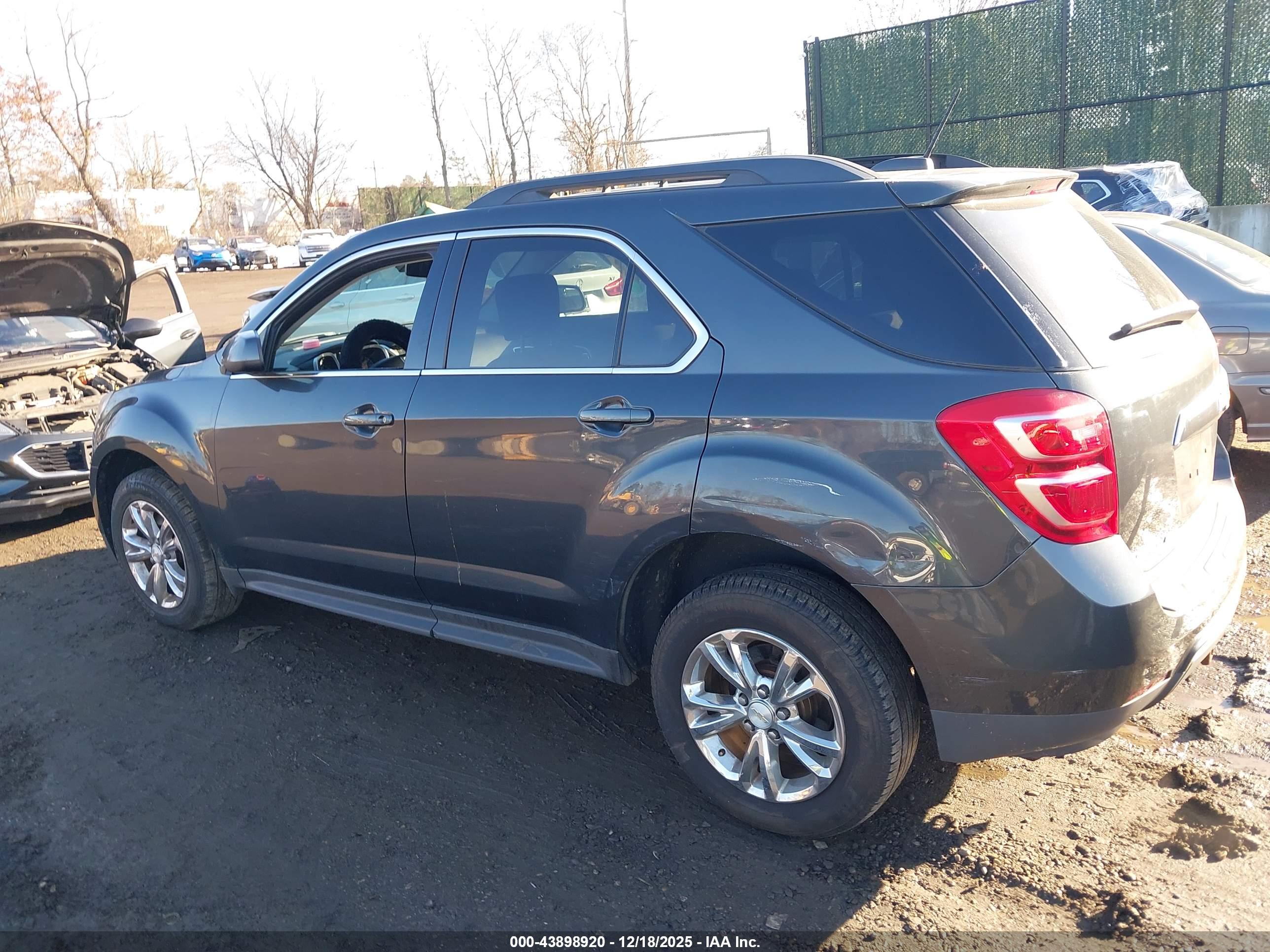 CHEVROLET EQUINOX image 3