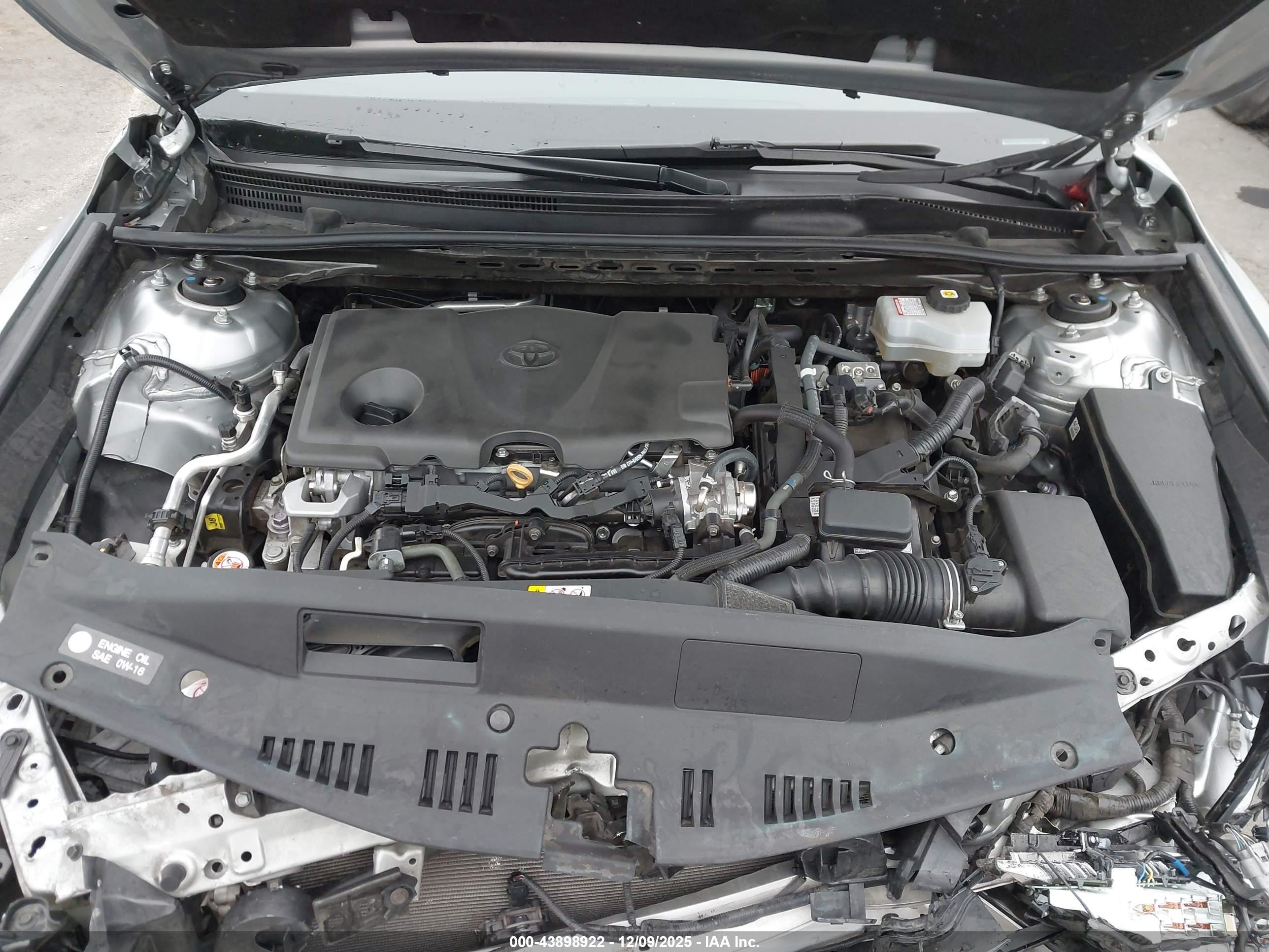 TOYOTA CAMRY image 10