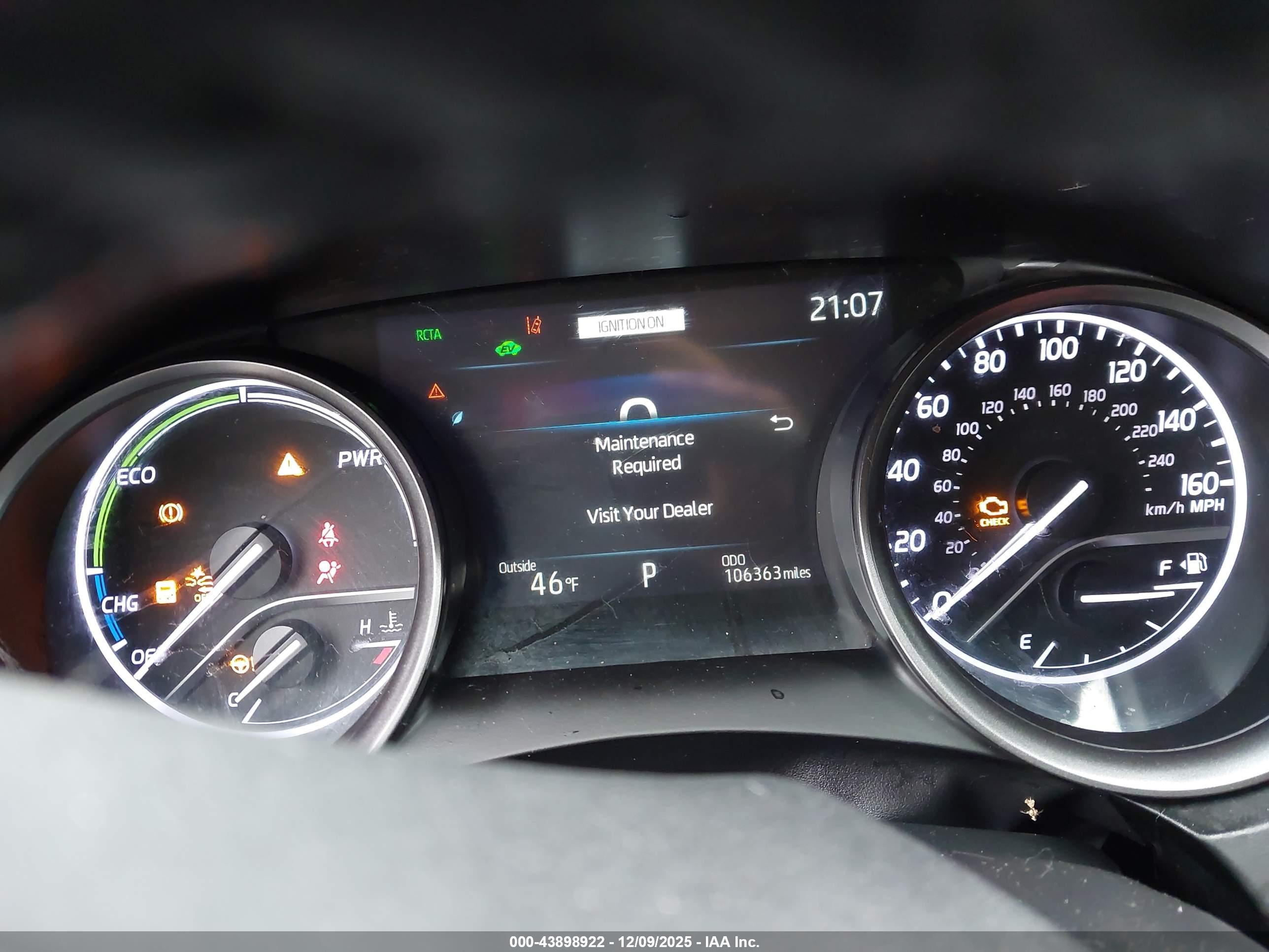 TOYOTA CAMRY image 7