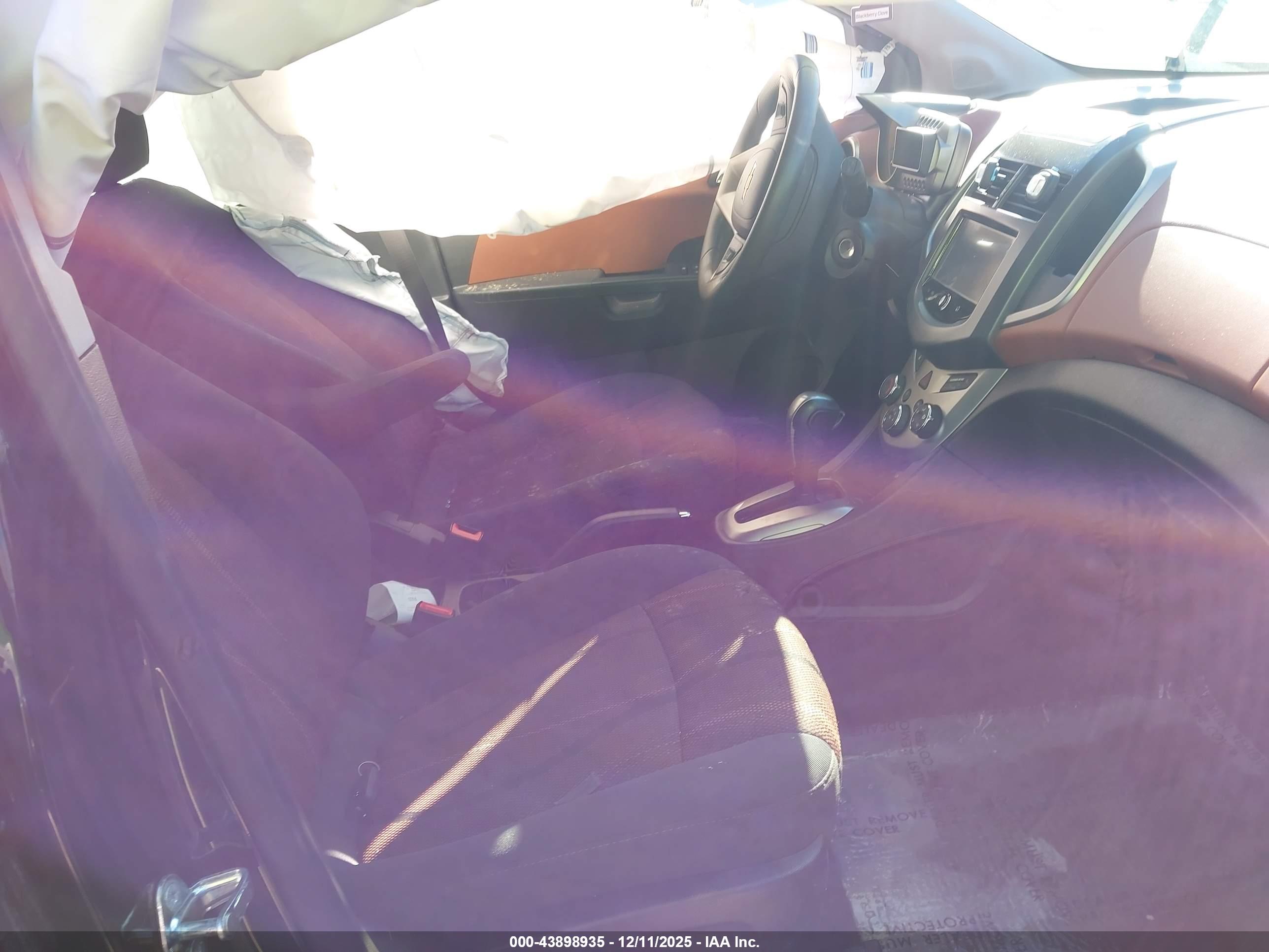 CHEVROLET SONIC image 5