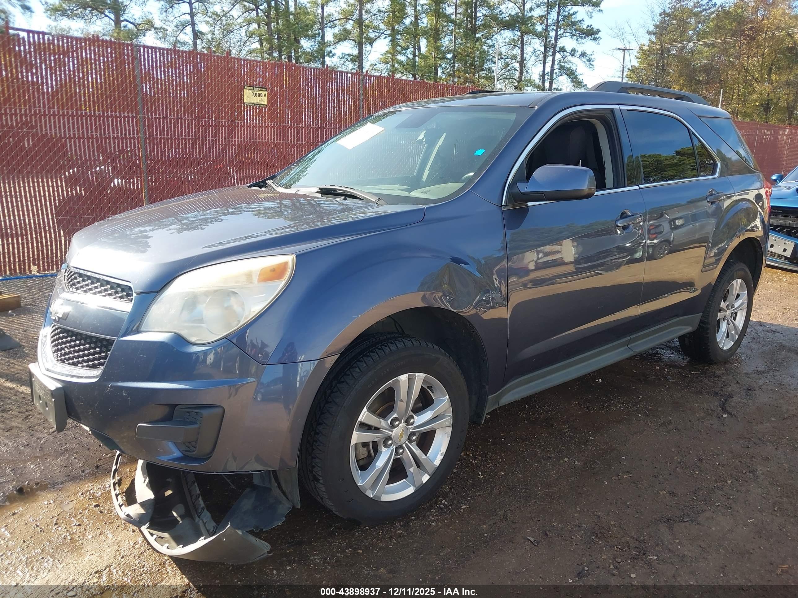 CHEVROLET EQUINOX image 2