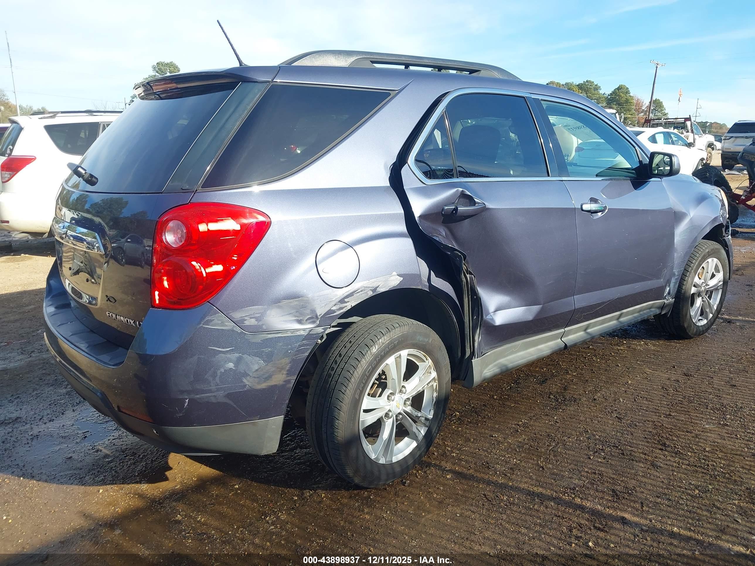 CHEVROLET EQUINOX image 4